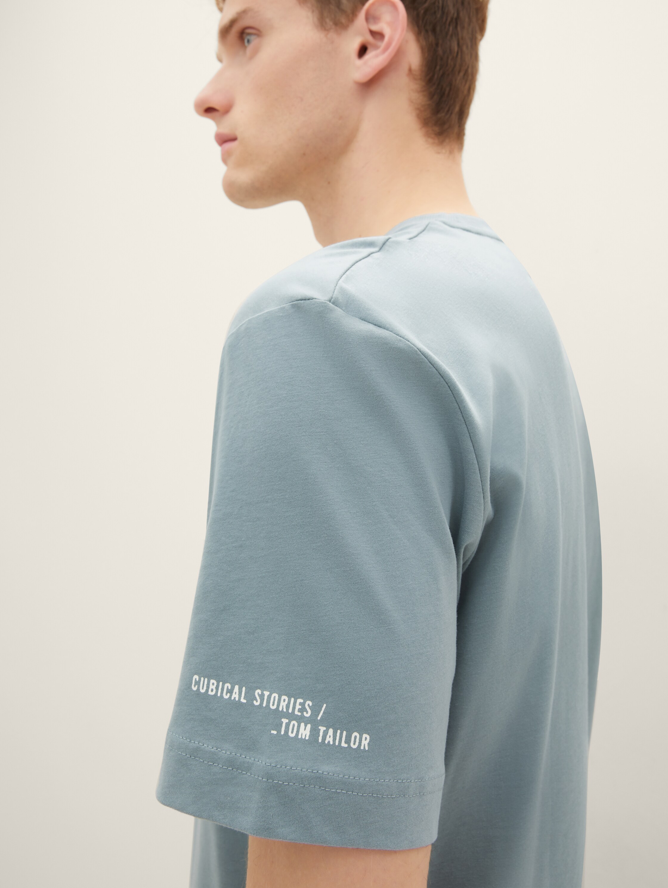 T-Shirt mit Print - grey mint - Model-Vorderansicht