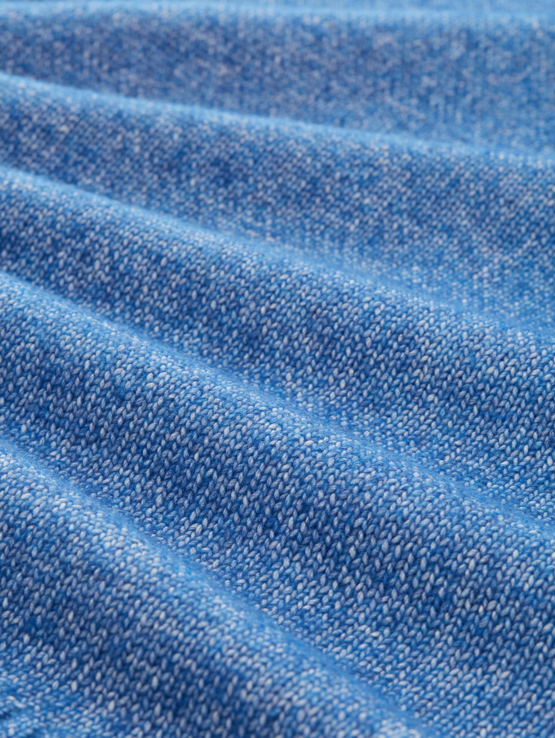 Troyer knitted sweater with recycled polyester - hockey blue white core - Material view