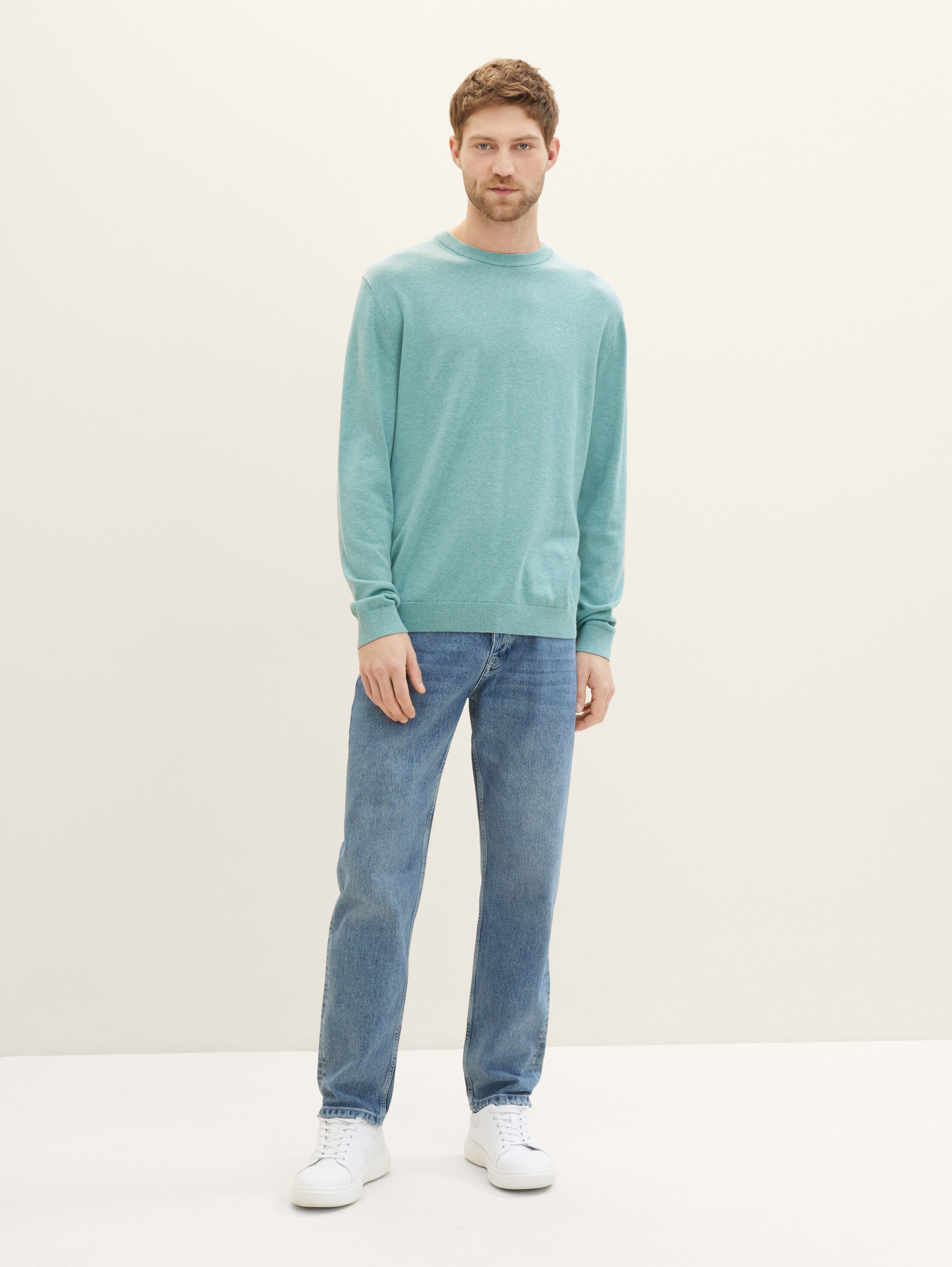 Strickpullover mit Rundhalsausschnitt - soft mint melange - Model-Vorderansicht