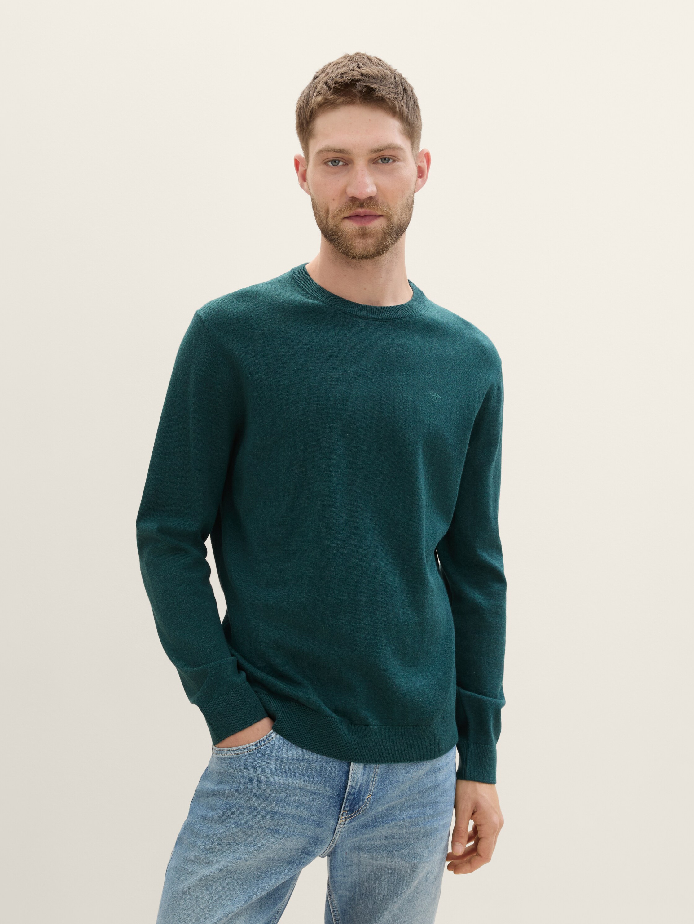 Strickpullover mit Rundhalsausschnitt - 0