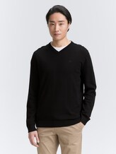 Pull en maille à col en V - Black - Découpe Vue de face du modèle