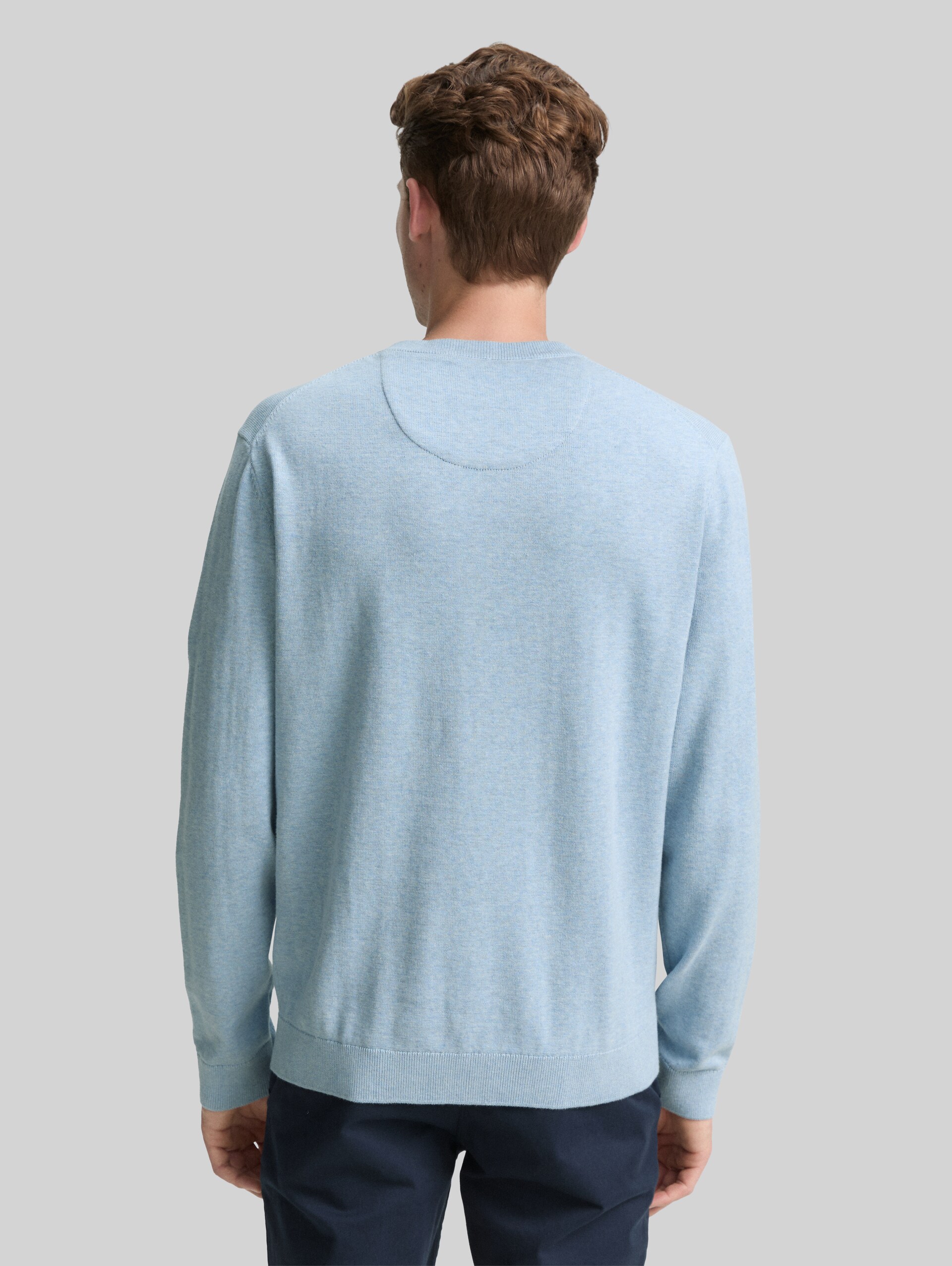 Basic knitted jumper in cotton - light metal blue melange