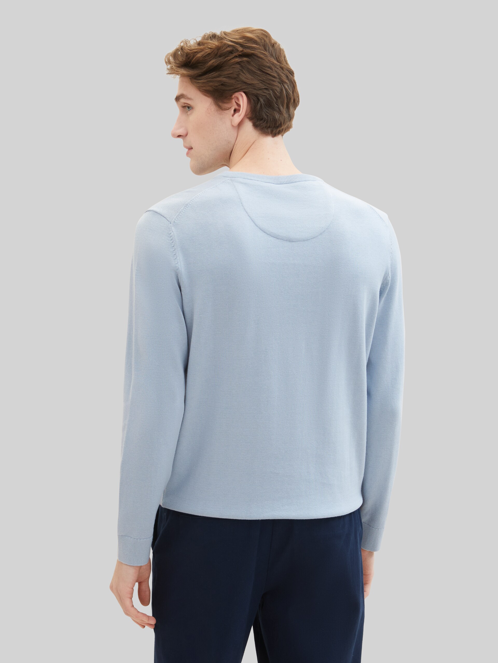 Strickpullover mit V-Ausschnitt aus Baumwolle - Foggy Blue