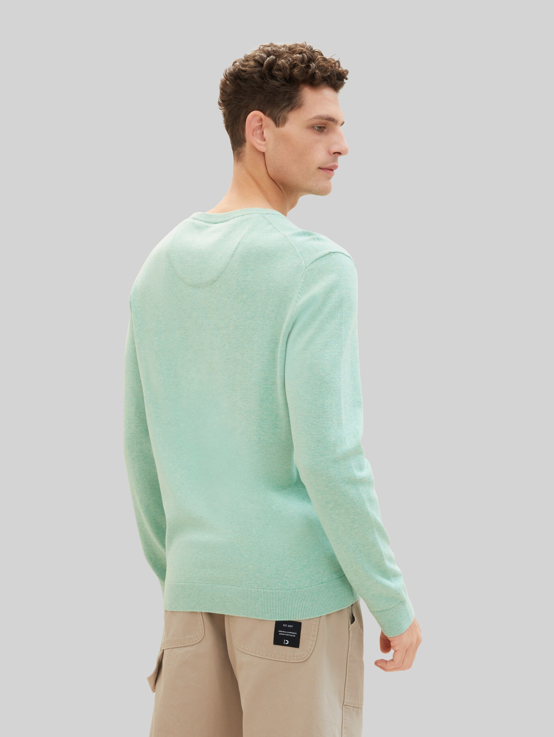 Strickpullover mit V-Ausschnitt aus Baumwolle - soft jade melange