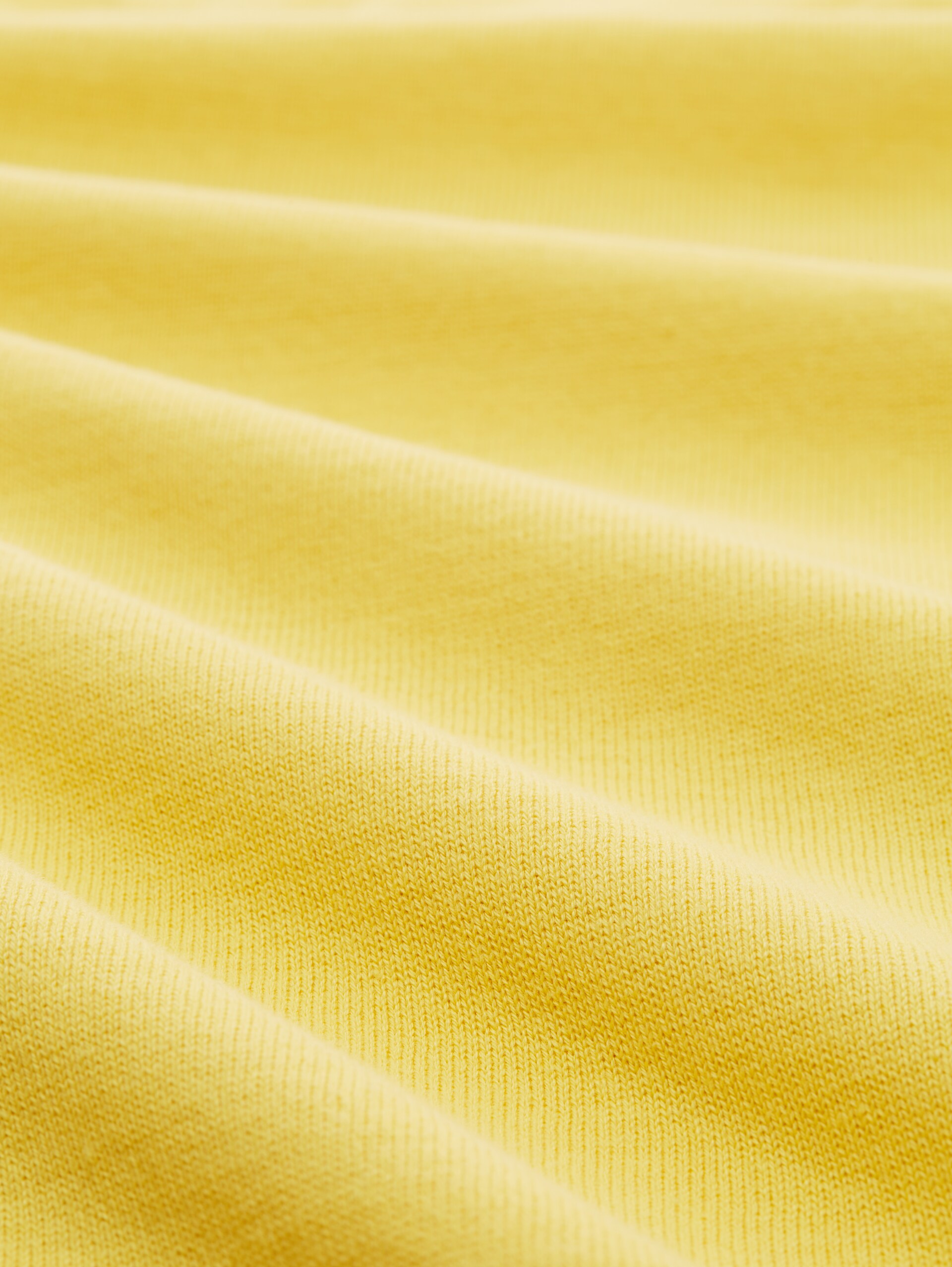 Pull en maille à col en V en coton - sunny yellow - Vue de la matière