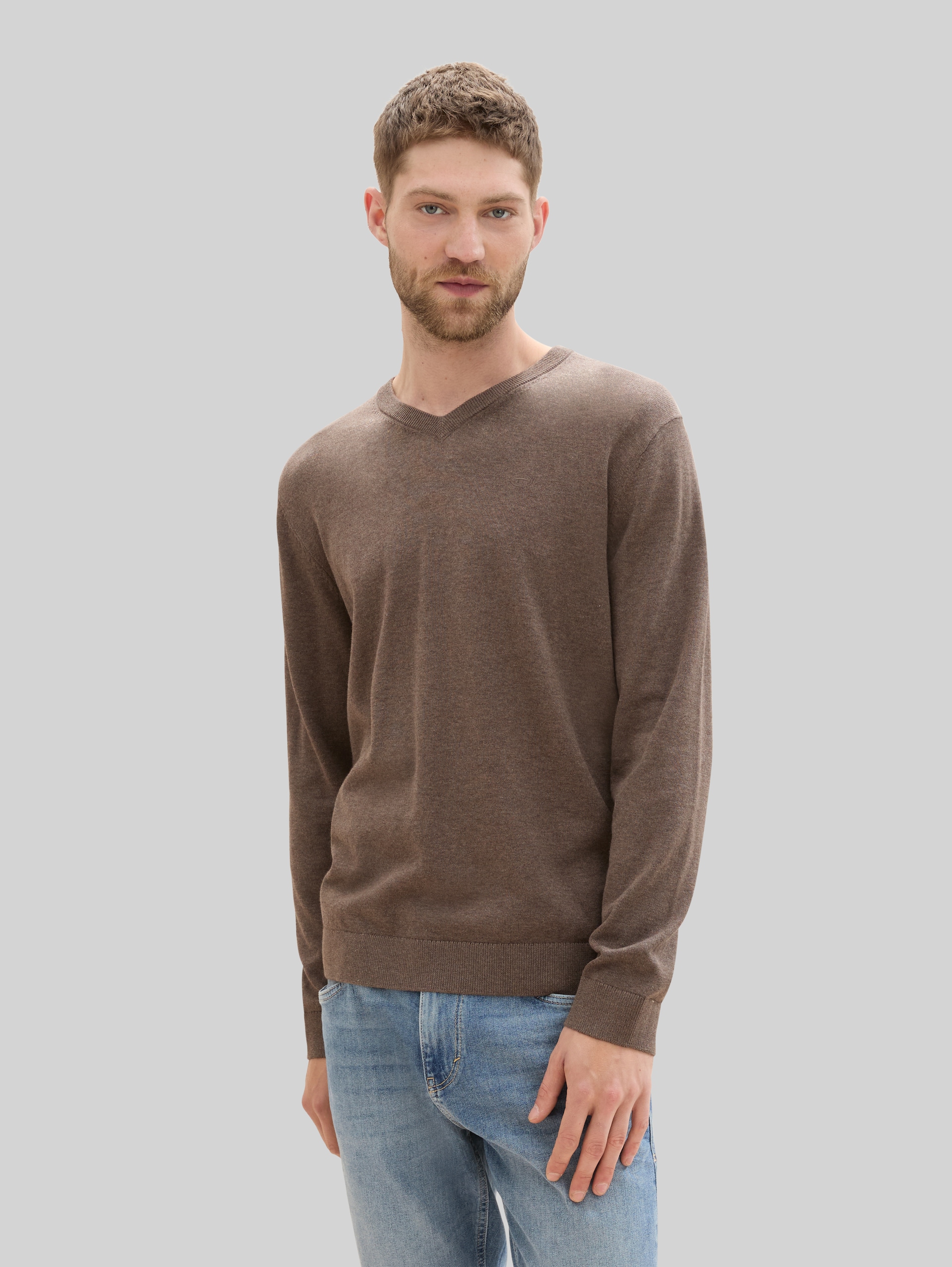Gebreide trui met V-hals van katoen - wood brown melange