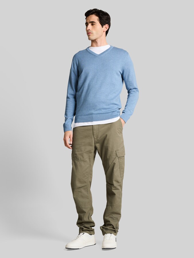 Strickpullover mit V-Ausschnitt aus Baumwolle von Men, mountain spring blue melange