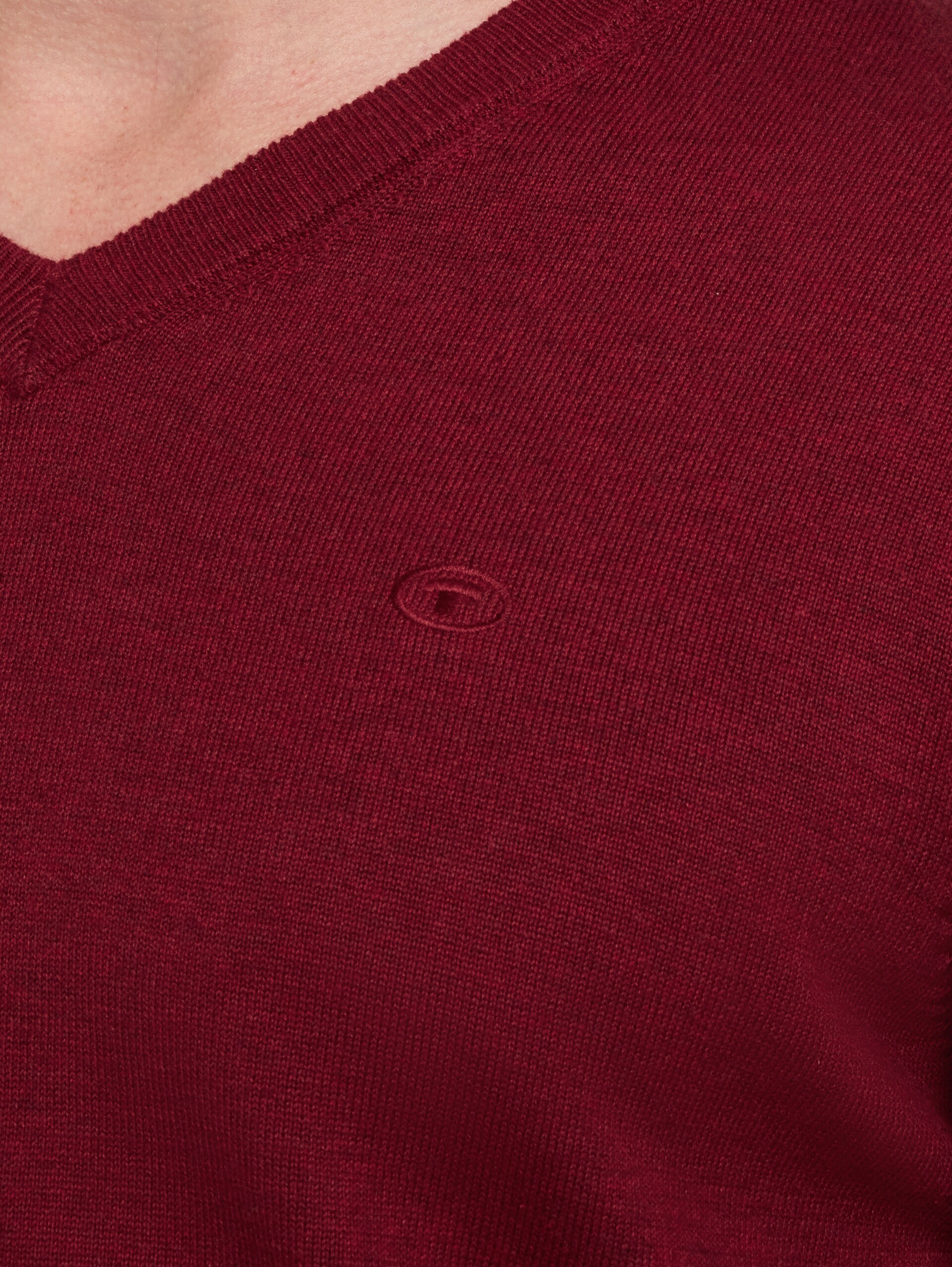 Gebreide trui met V-hals van katoen - carlet red melange - Detailaanzicht model