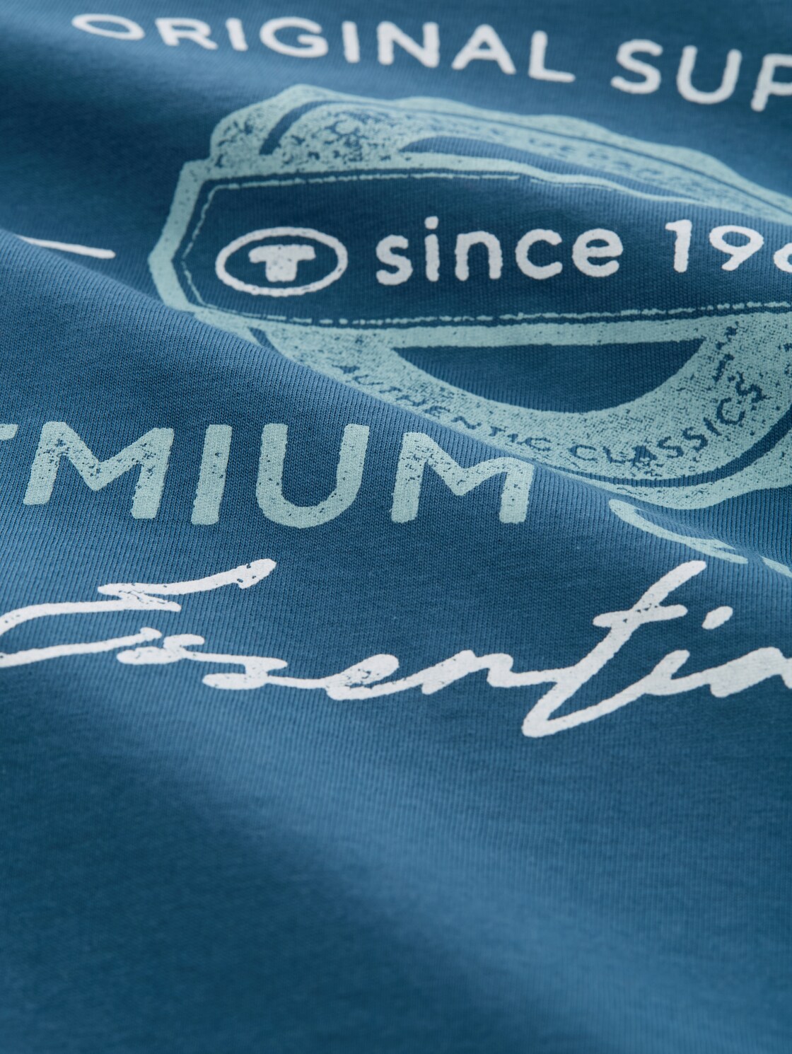 Plus Size - T-Shirt mit Logo Print - real teal blue - Material-Ansicht