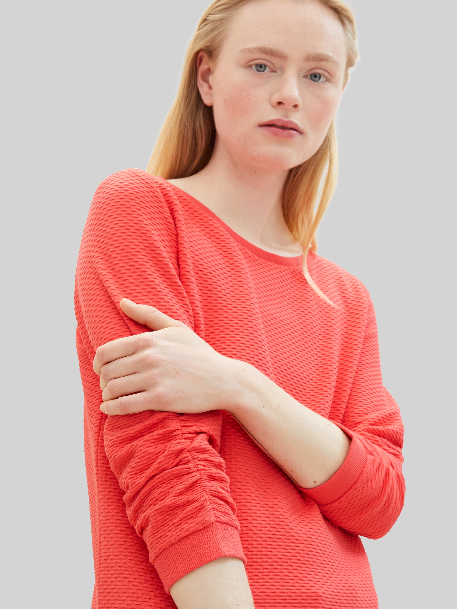 Sweatshirt met plooien - Plain Red - Detailaanzicht model