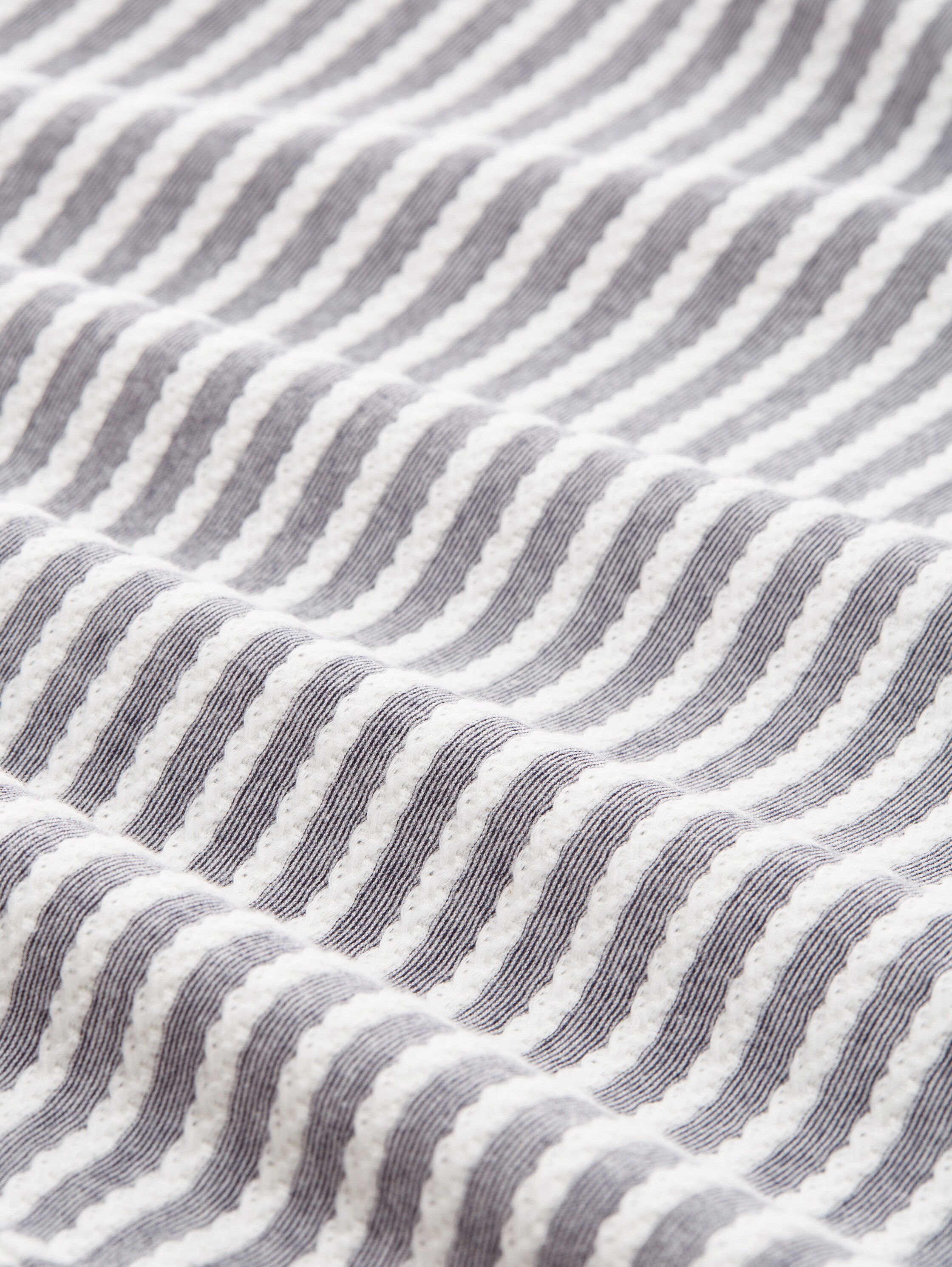 Sweatshirt mit Streifenmuster - blue_white_structured_stripe - 