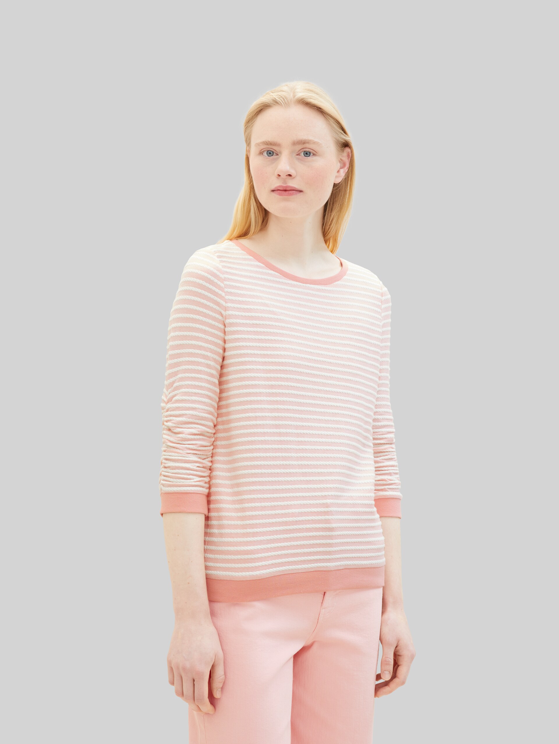 Sweat-shirt à rayures - rose white structure stripe - Découpe Vue de face du modèle