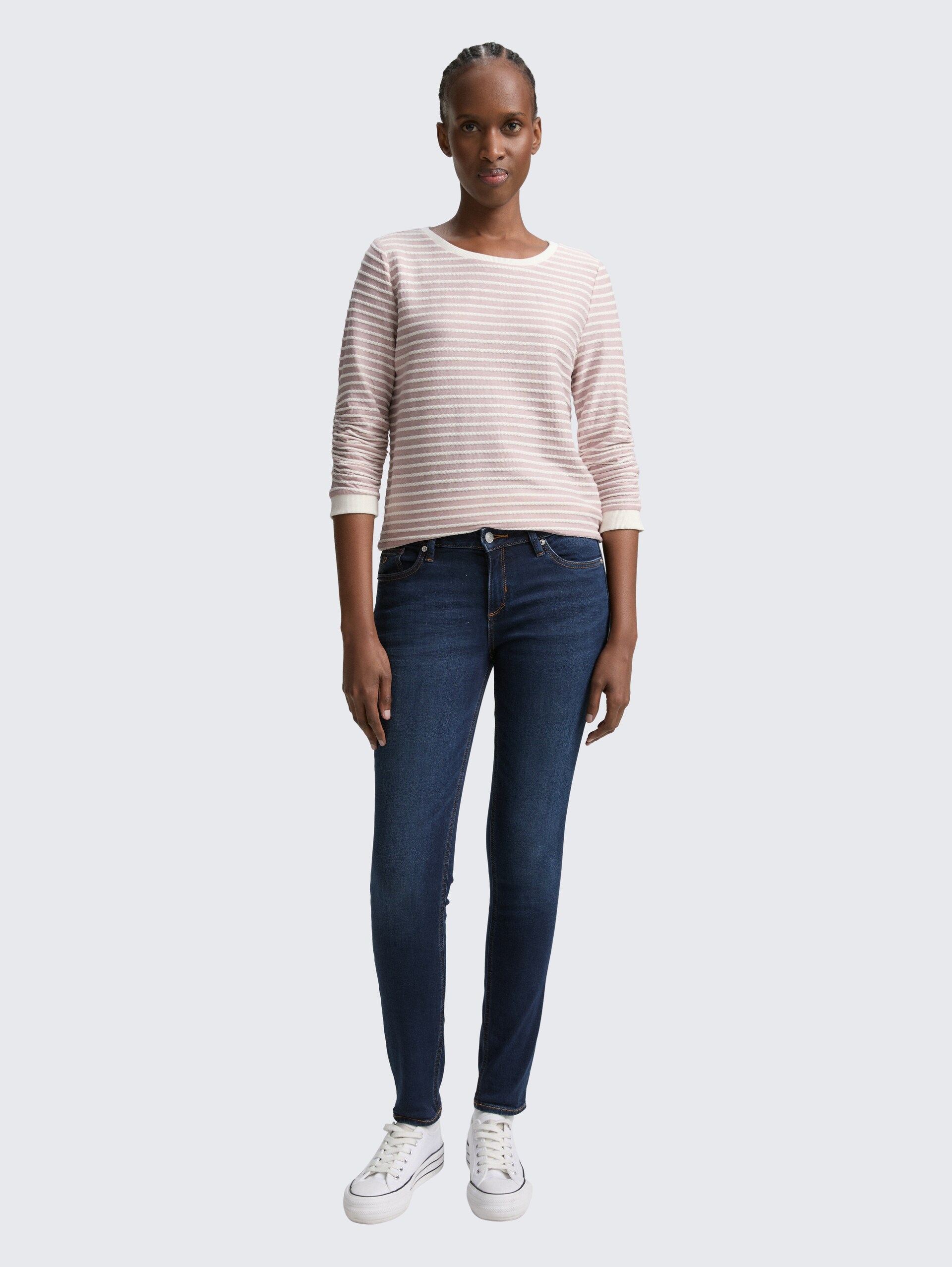 Sweatshirt mit Streifenmuster - rose white structured stripe - Model-Vorderansicht