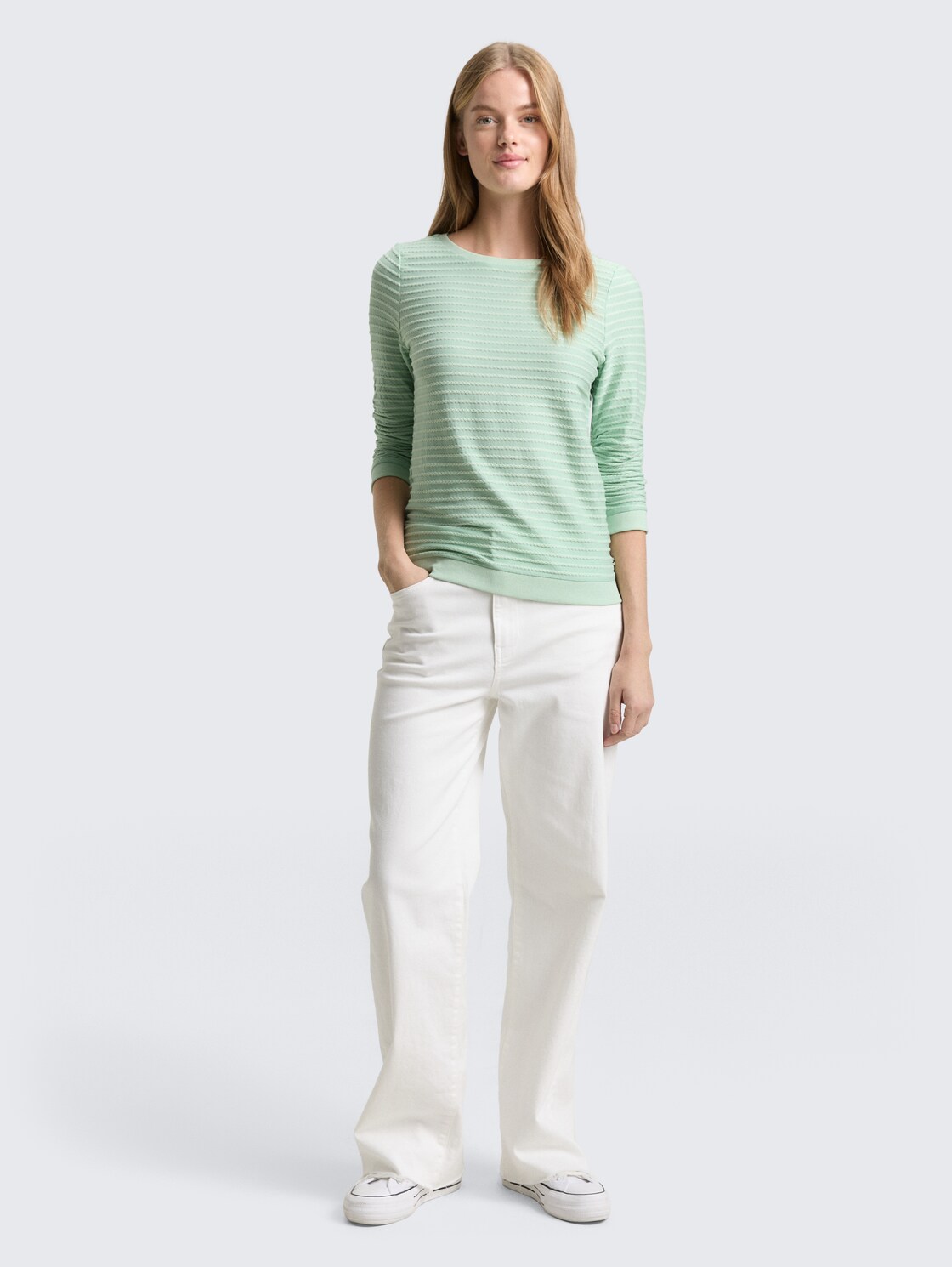 Sweatshirt mit Streifenmuster - tonal green structure stripe - Model-Vorderansicht