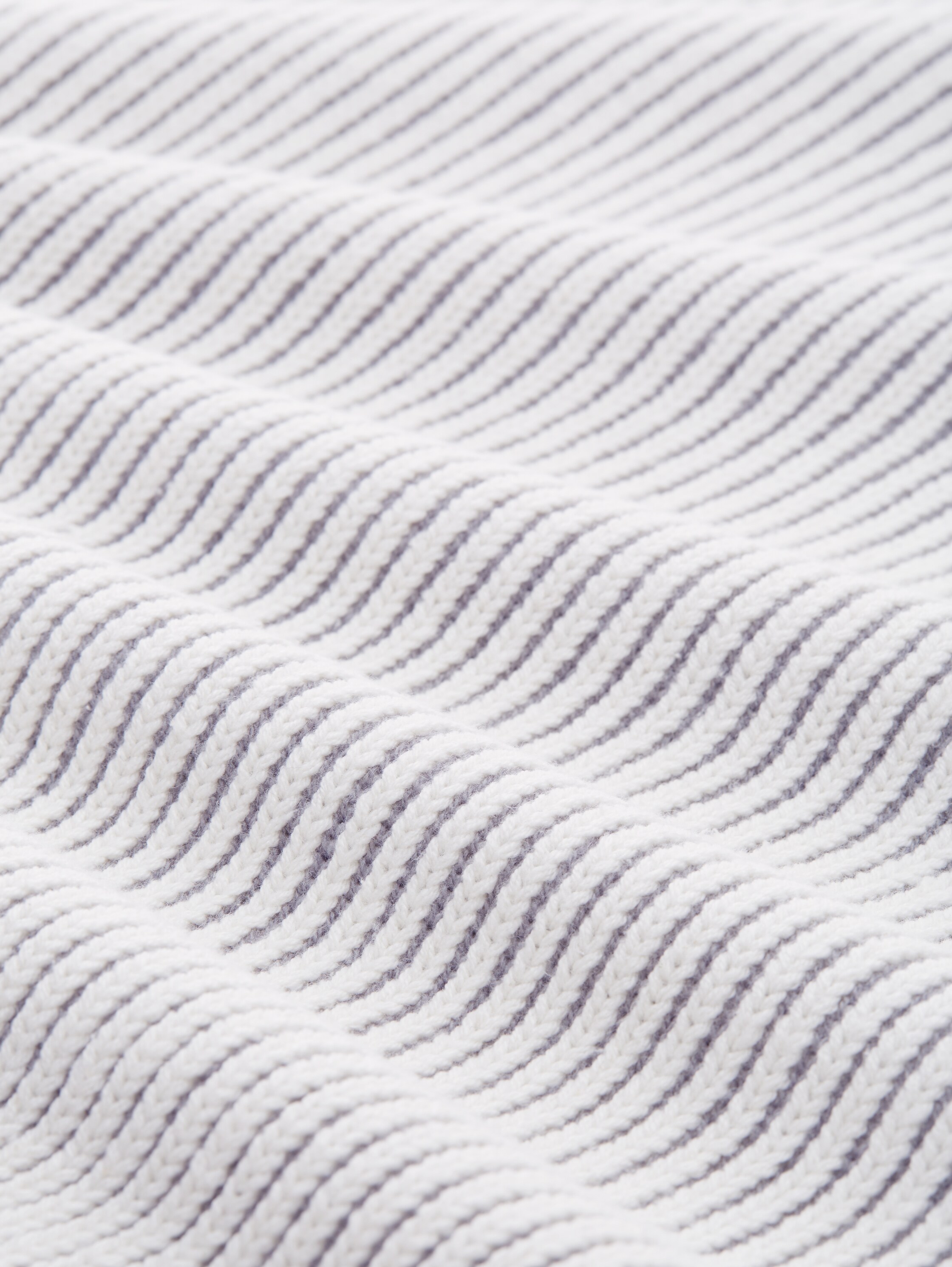 Strickpullover mit U-Boot Ausschnitt - offwhite grey structure - Material-Ansicht