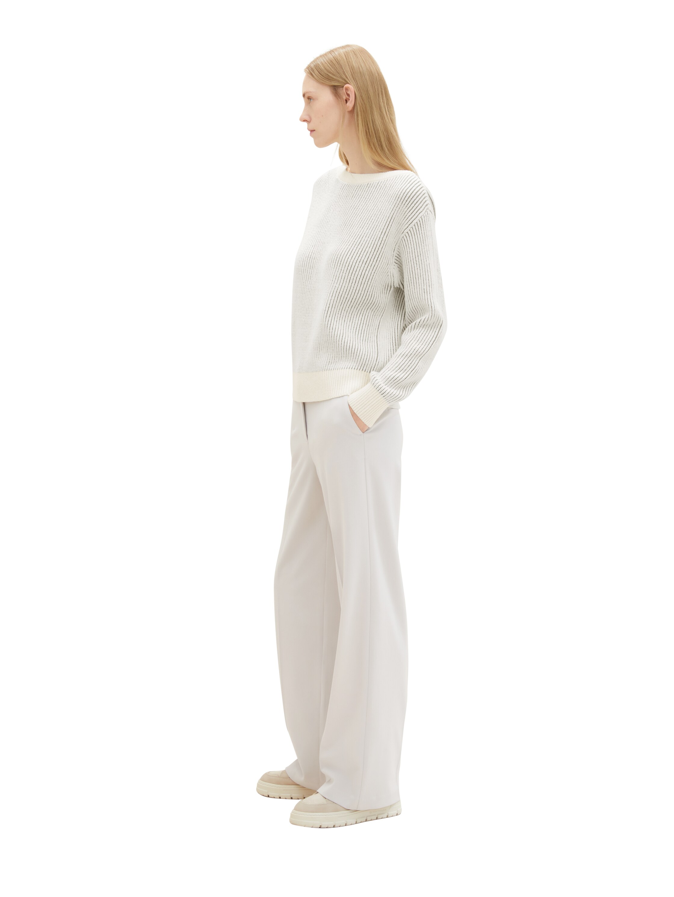 Strickpullover mit U-Boot Ausschnitt - offwhite grey structure - Detail-Model-Ansicht