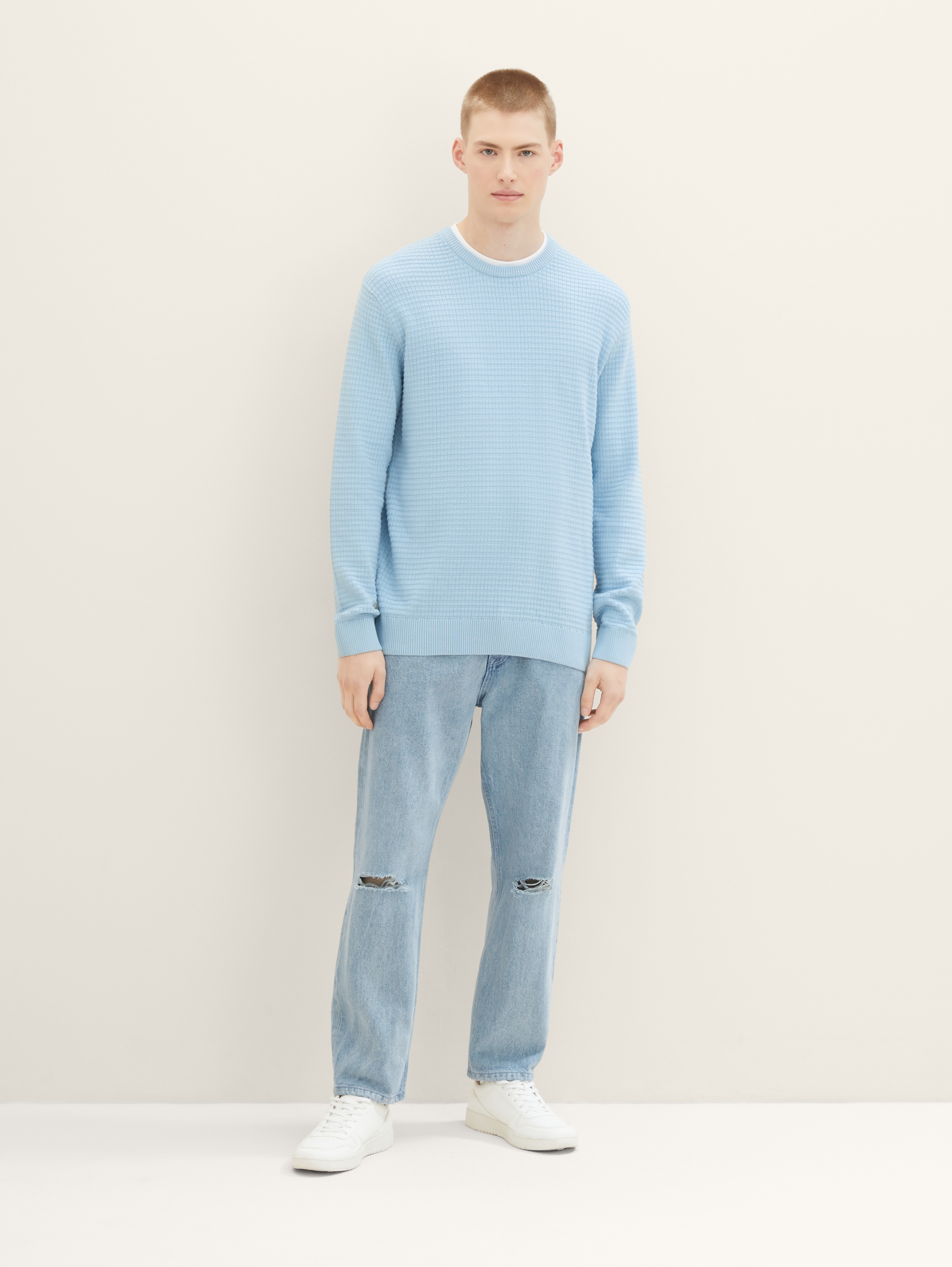 Strickpullover mit Struktur - washed out middle blue - Model-Vorderansicht