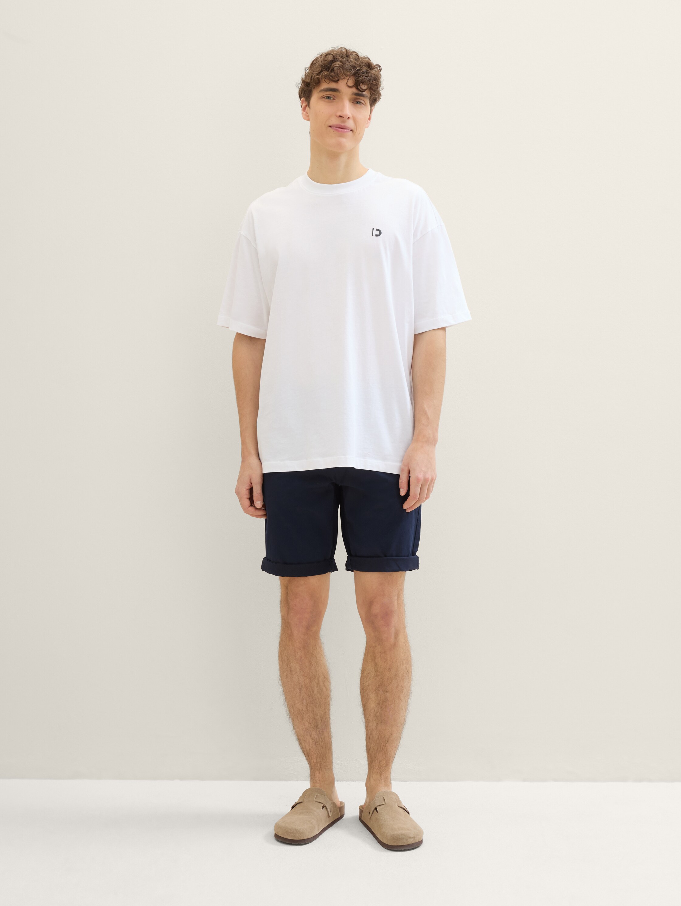 Short chino Slim - bleu - Vue du corps entier du modèle