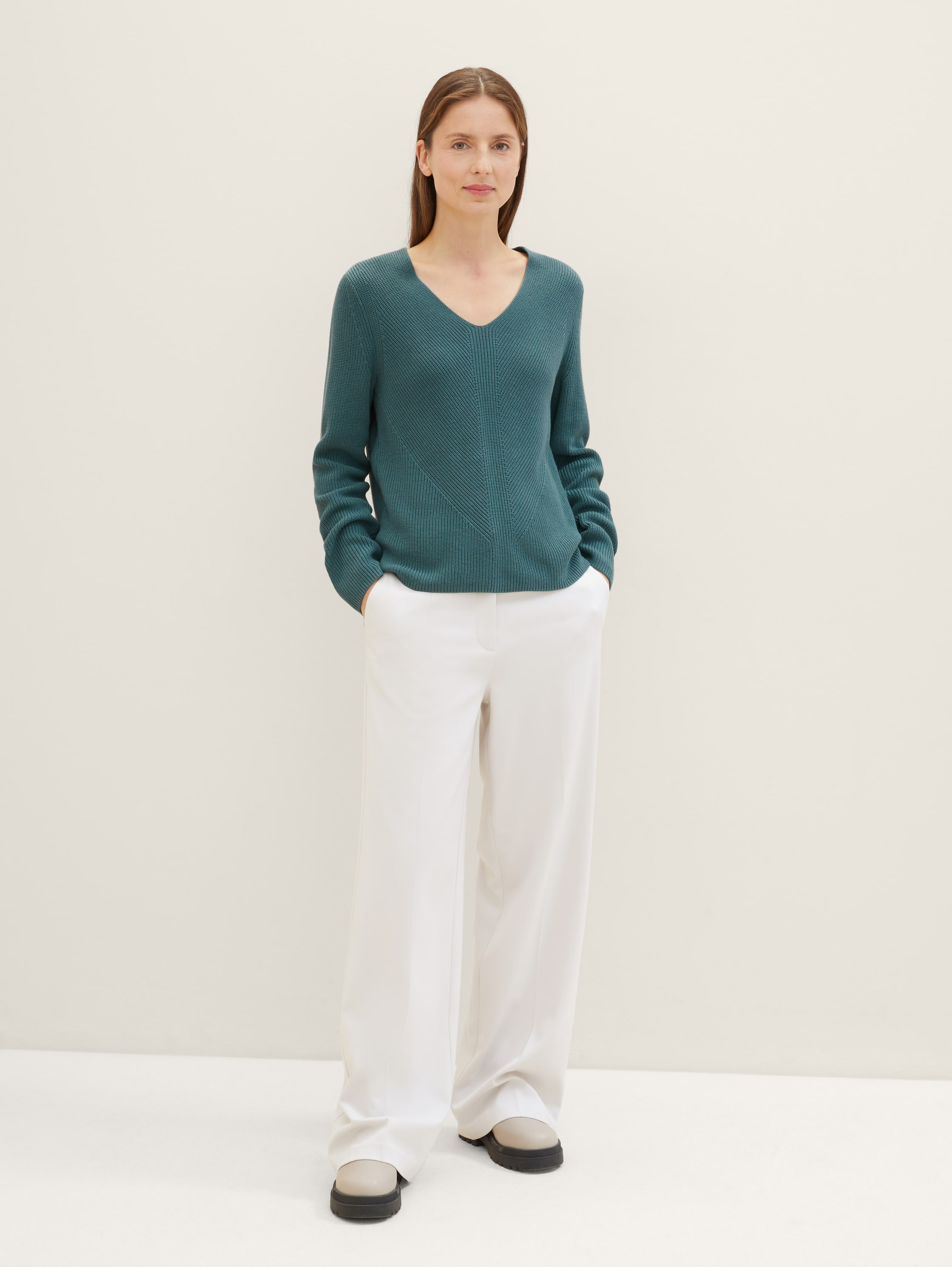 Strickpullover mit V-Ausschnitt - 2
