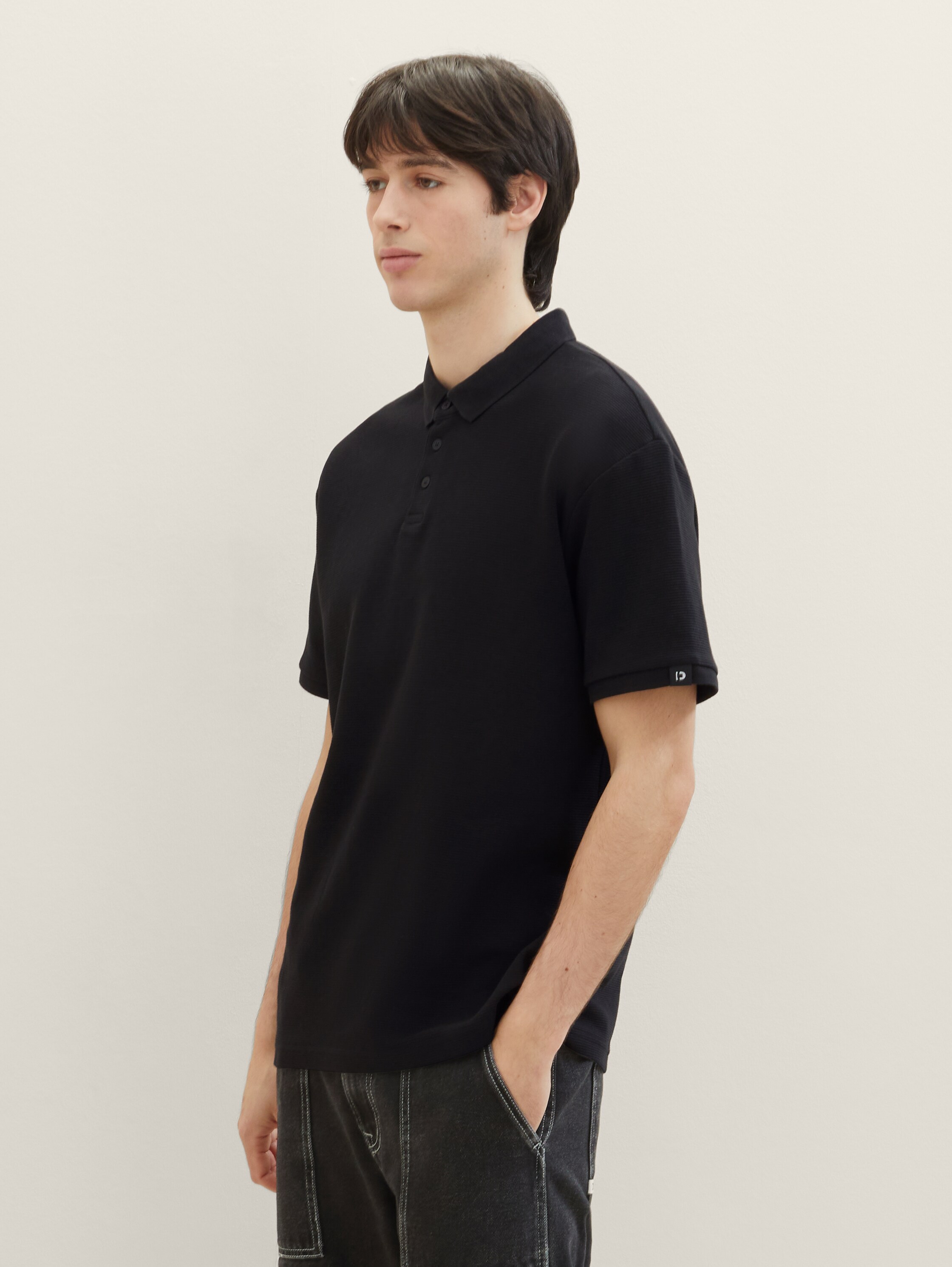 Relaxed Poloshirt mit Bio-Baumwolle - schwarz - 