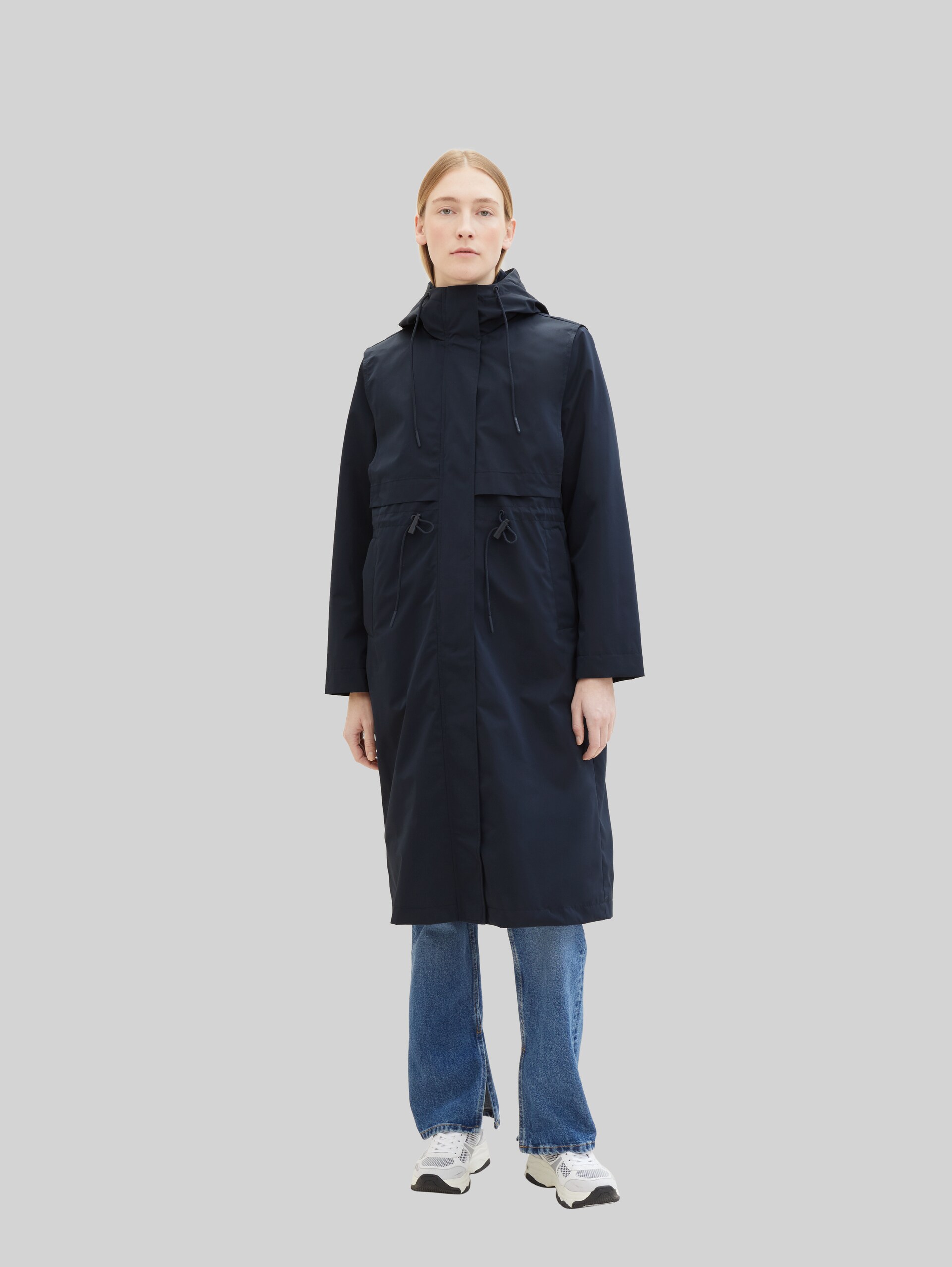 Regenmantel met gerecycled polyester - sky captain blue - Model vooraanzicht