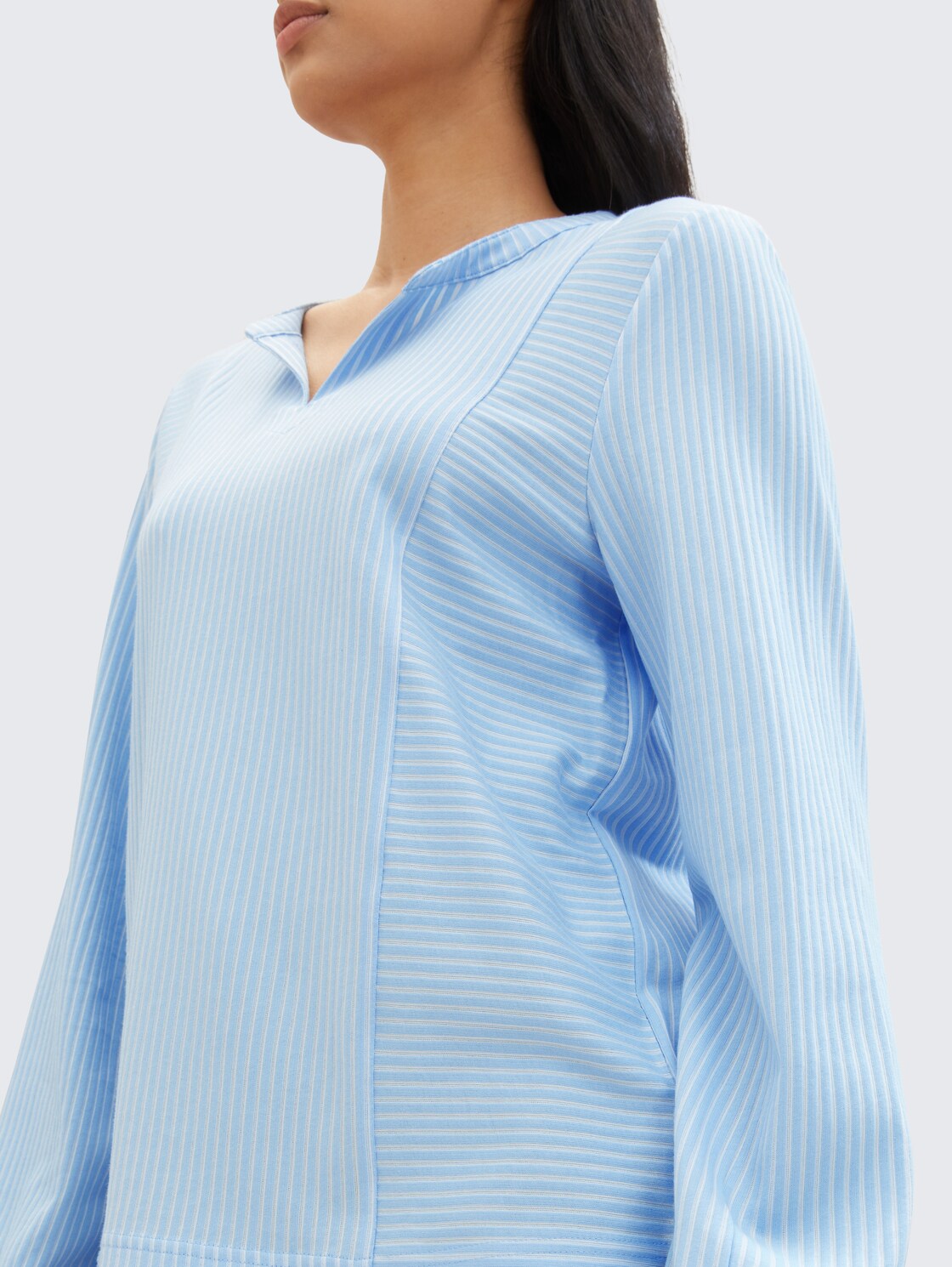 Striped blouse - blue white thin stripe - Detail model view