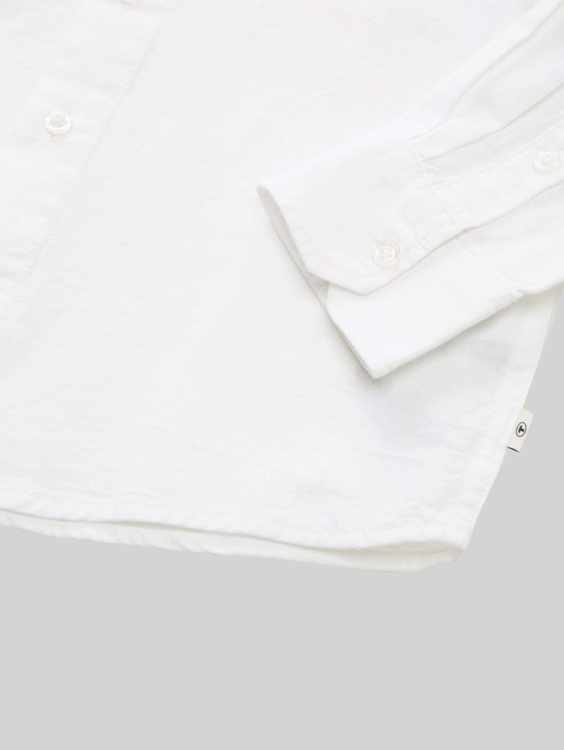 Chemise basique comportant du coton recyclé - White - Vue détaillée du modèle