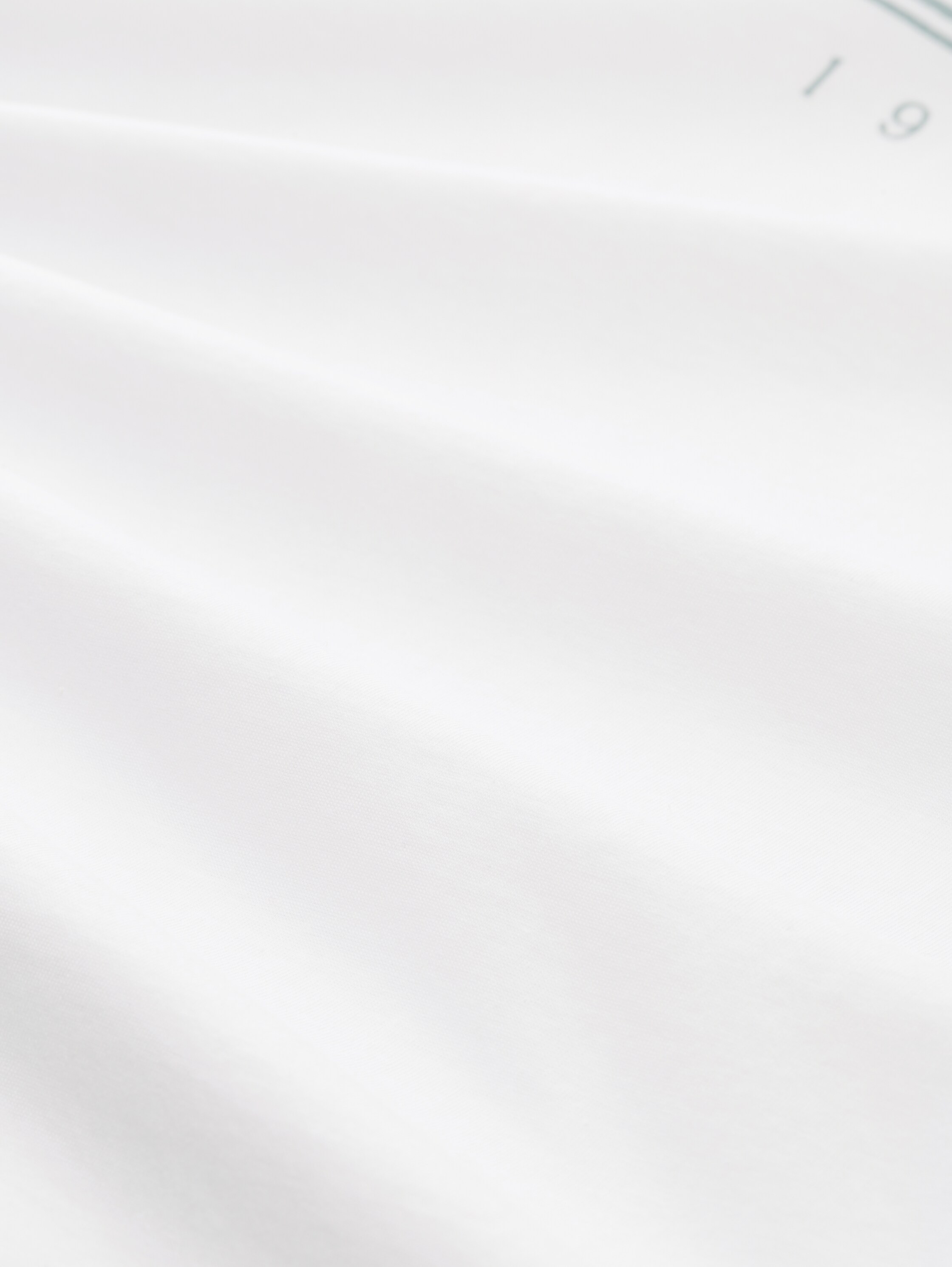 T-Shirt mit Logo Print - White - Material-Ansicht