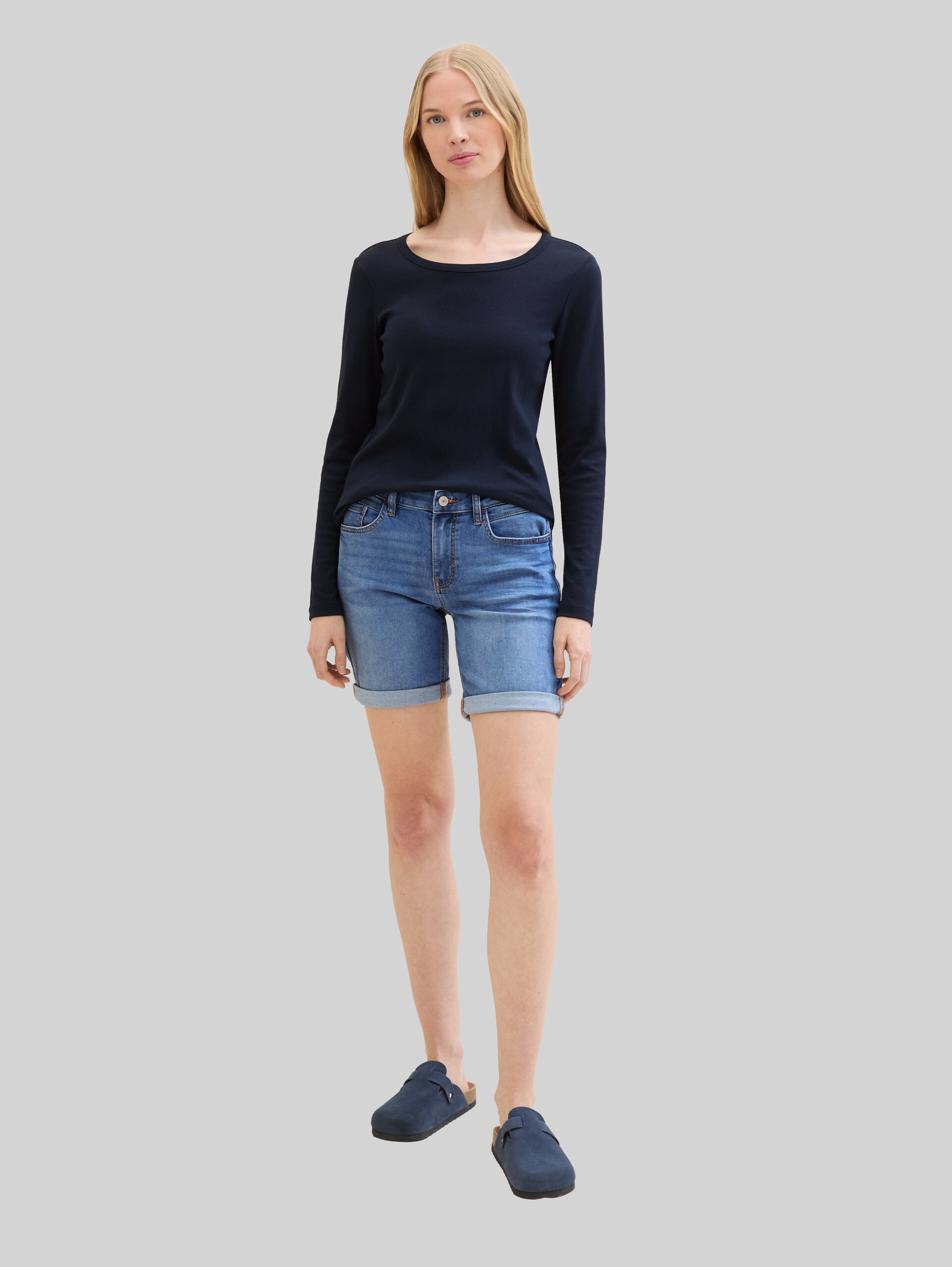 TTALEXA Jeans Bermuda - light stone wash denim - Model-Vorderansicht