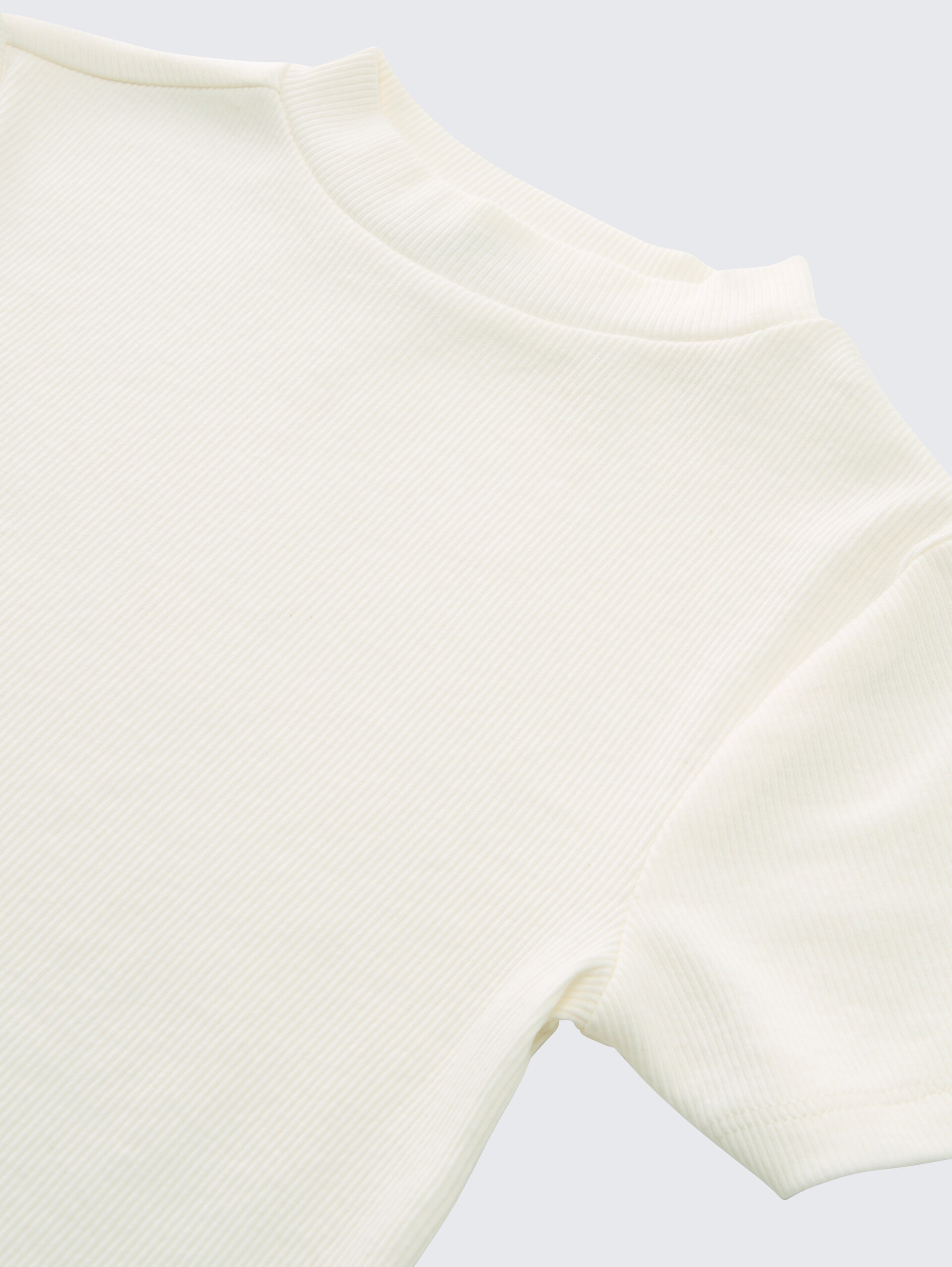 Cropped T-Shirt mit Rippstruktur - Wool White - Detail-Model-Ansicht