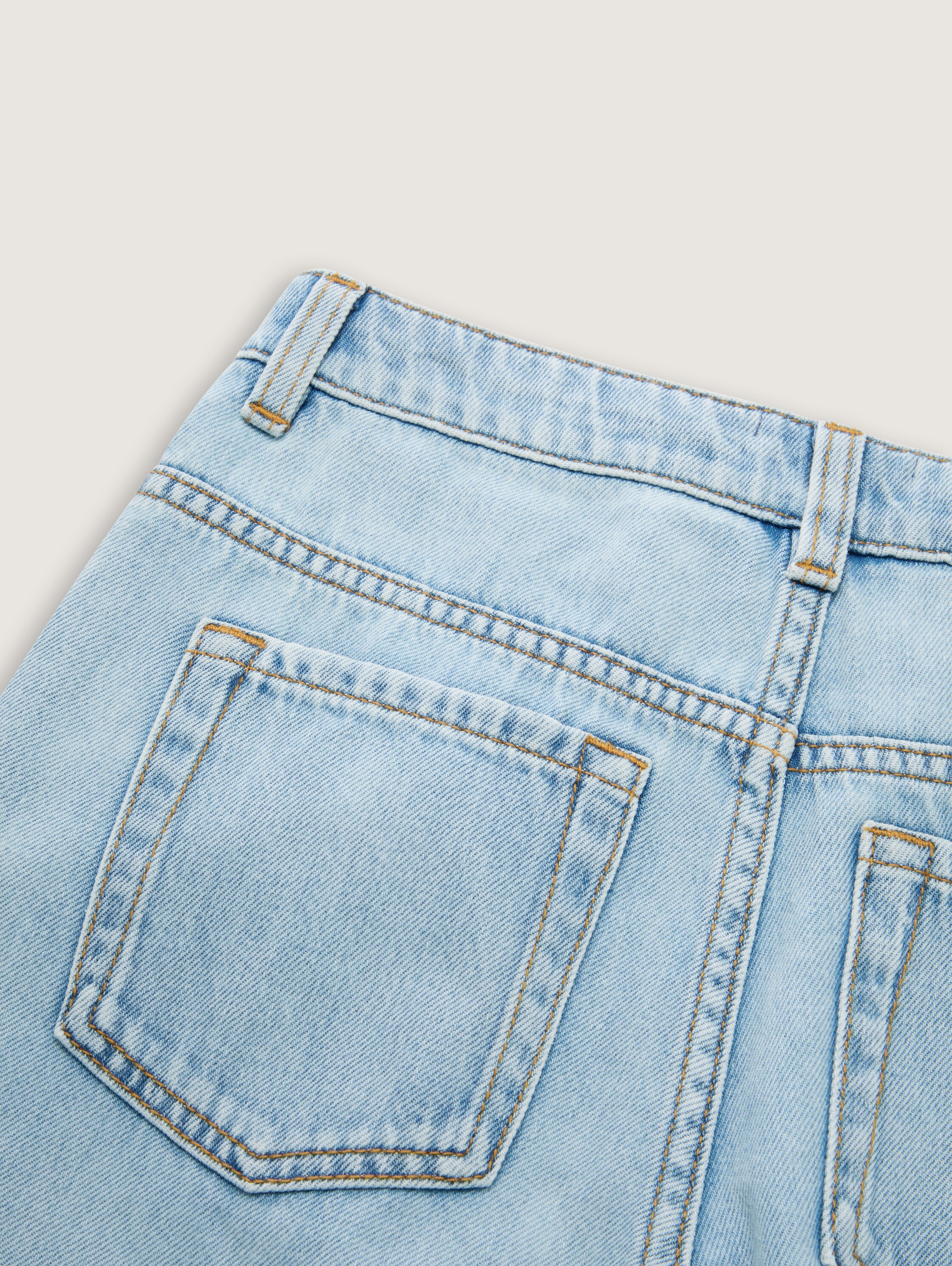 Wide Leg Jeans - clean_bleached_blue_denim - 