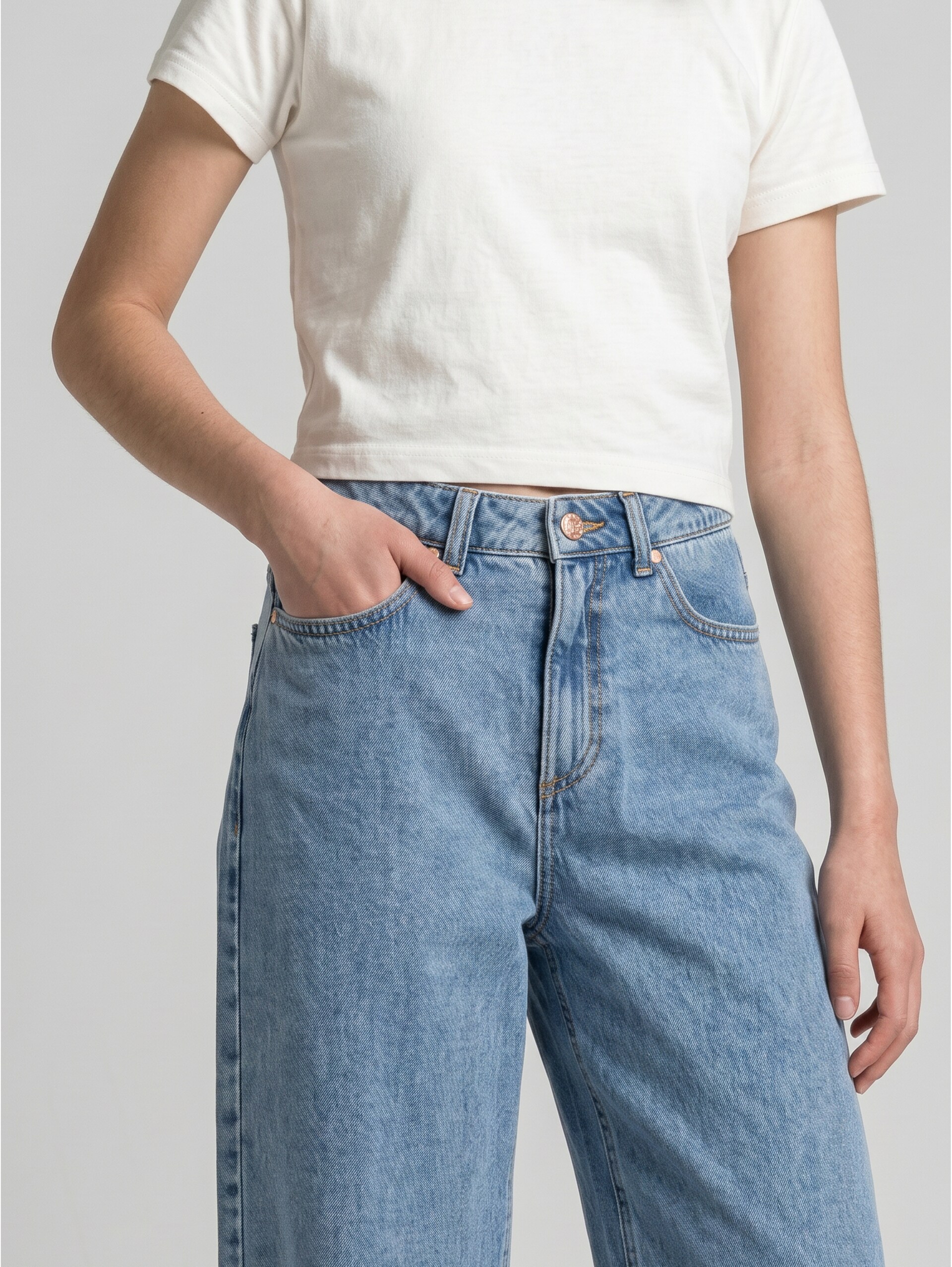 Wide Leg Jeans - mid stone bright blue denim