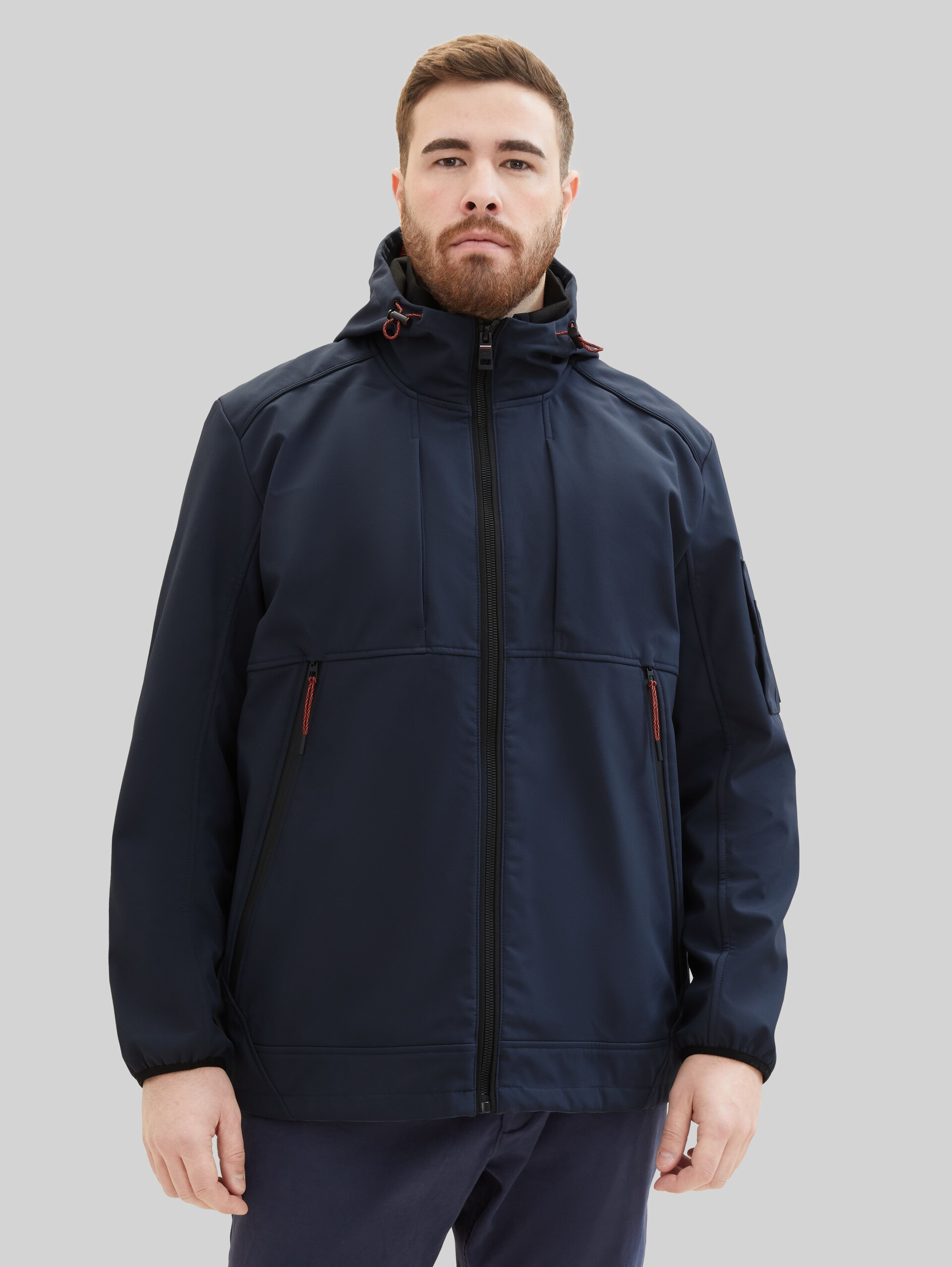 Plus - Softshelljas - sky captain blue - Model vooraanzicht