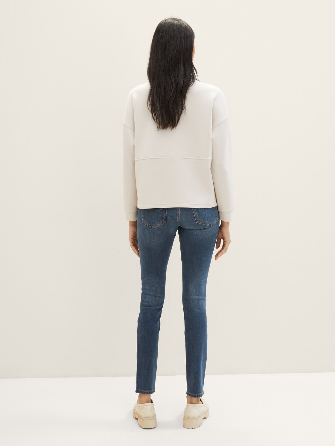 TTALEXA SLIM Jeans - mid stone wash denim - Neckline model-back view