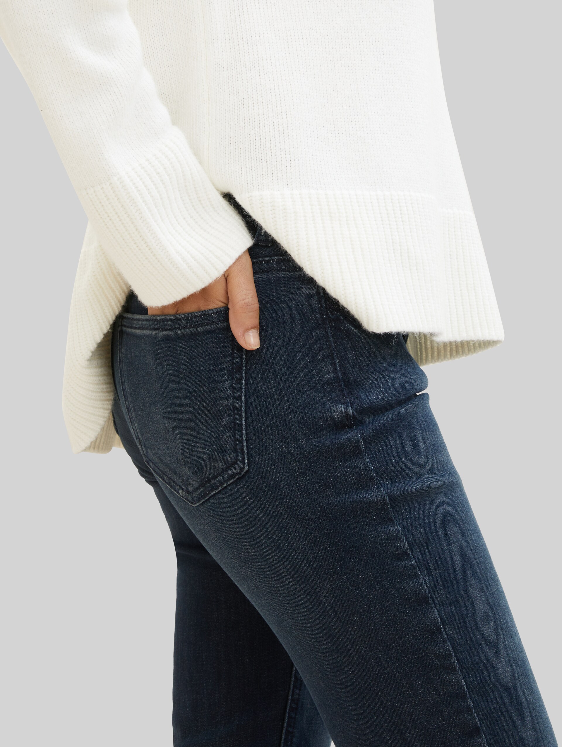 TTALEXA SLIM Jeans - dark stone wash denim - Vue détaillée du modèle