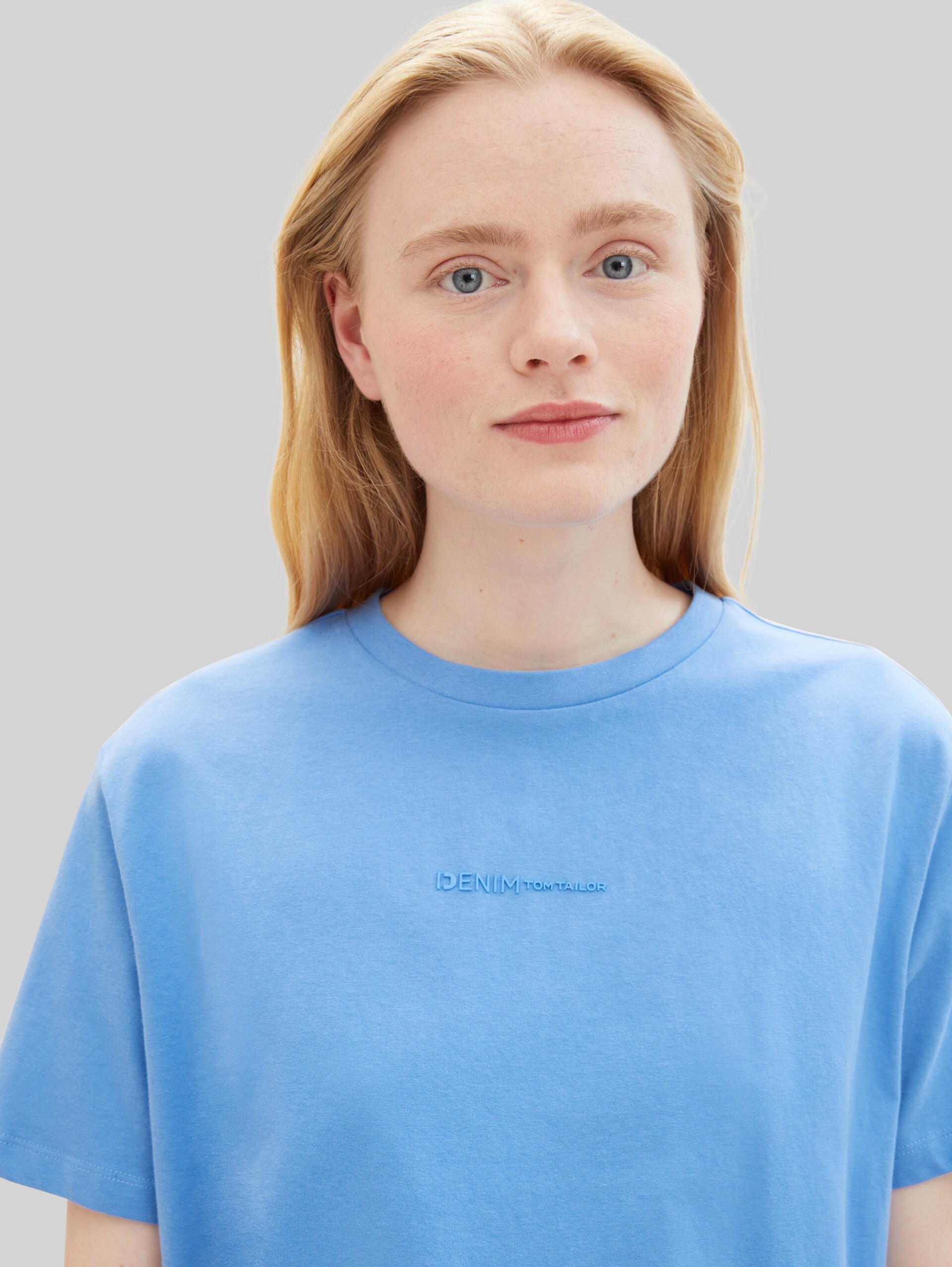 T-shirt Boxy Fit en coton - sicilian blue - Vue détaillée du modèle