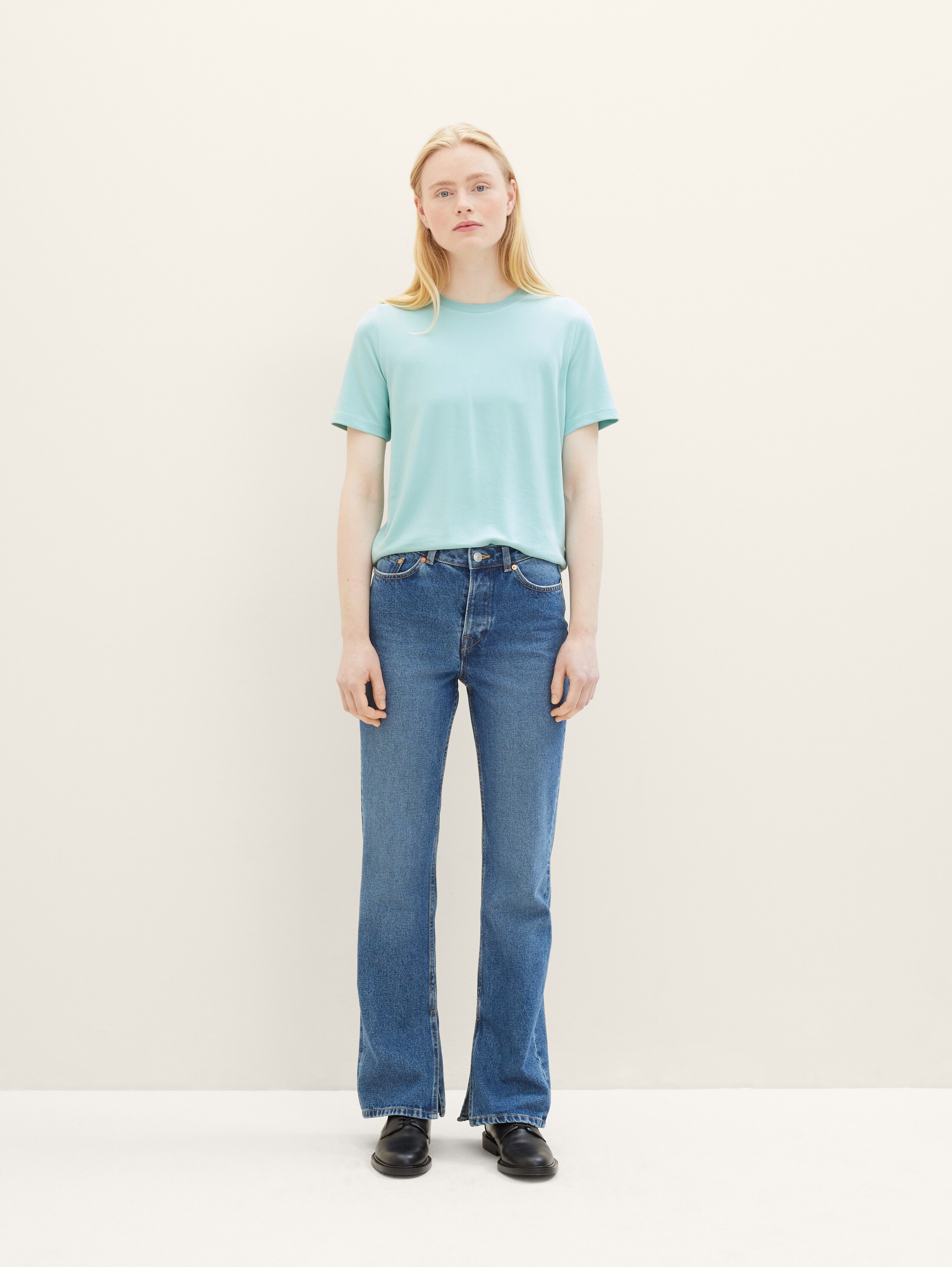 Basic Loose Fit T-Shirt - 2