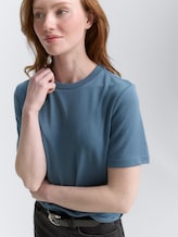 Los T-shirt - dusty denim blue - Detailaanzicht model