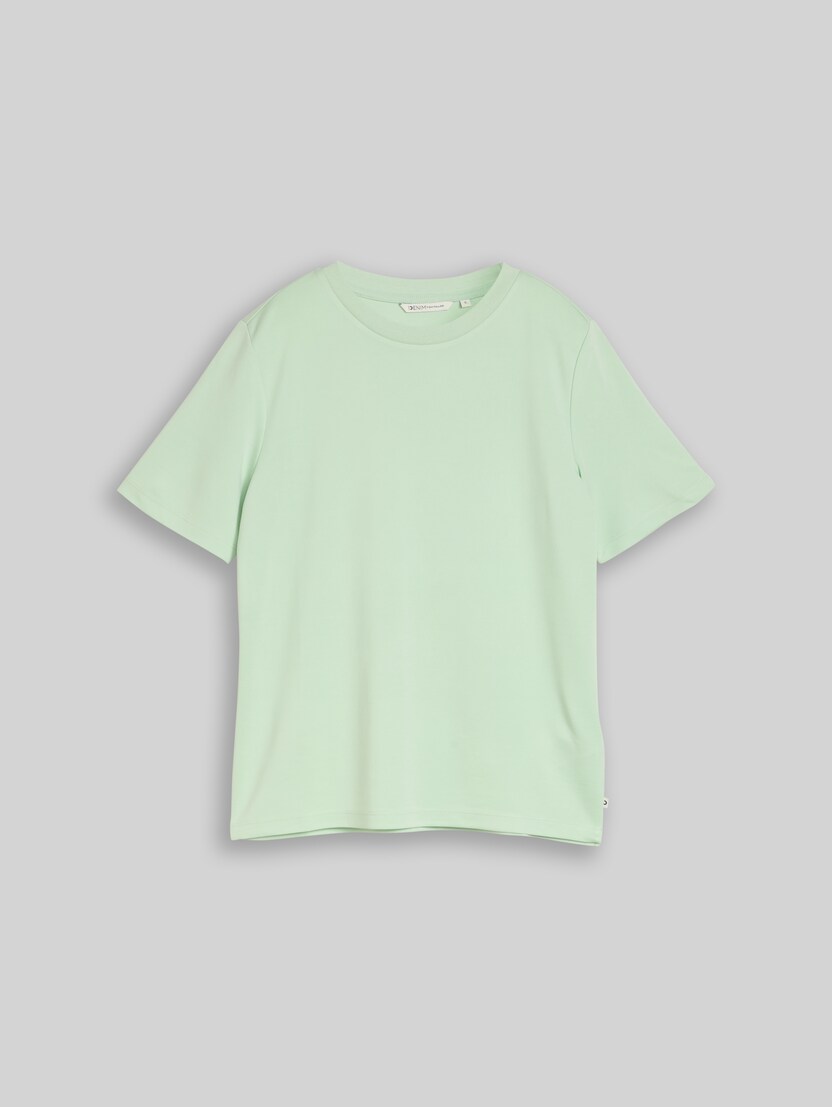 T-shirt coupe ample par Denim Female, light matcha green