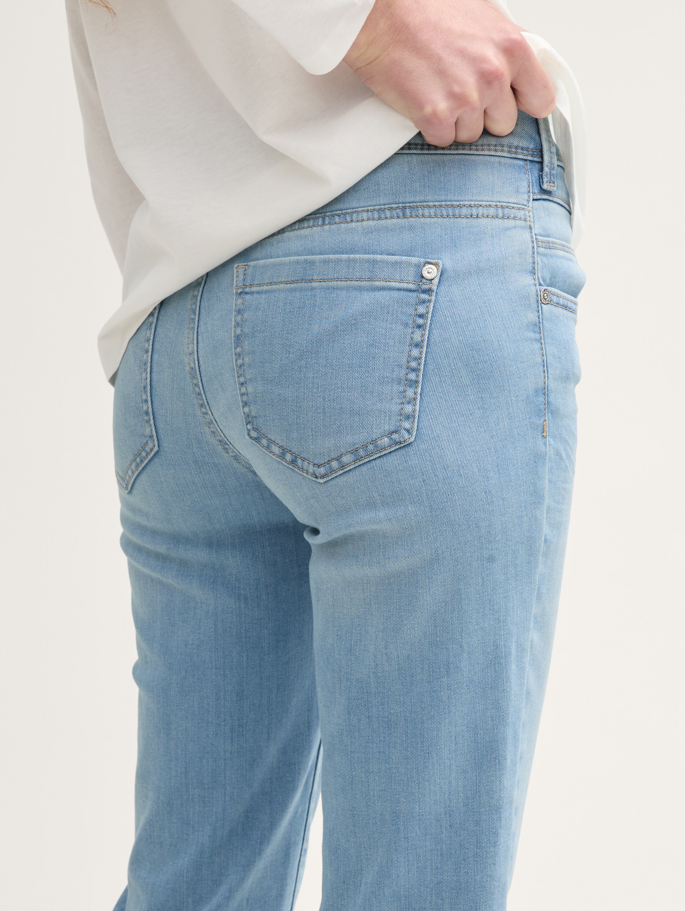 TTALEXA Straight Jeans mit recyceltem Polyester - 5