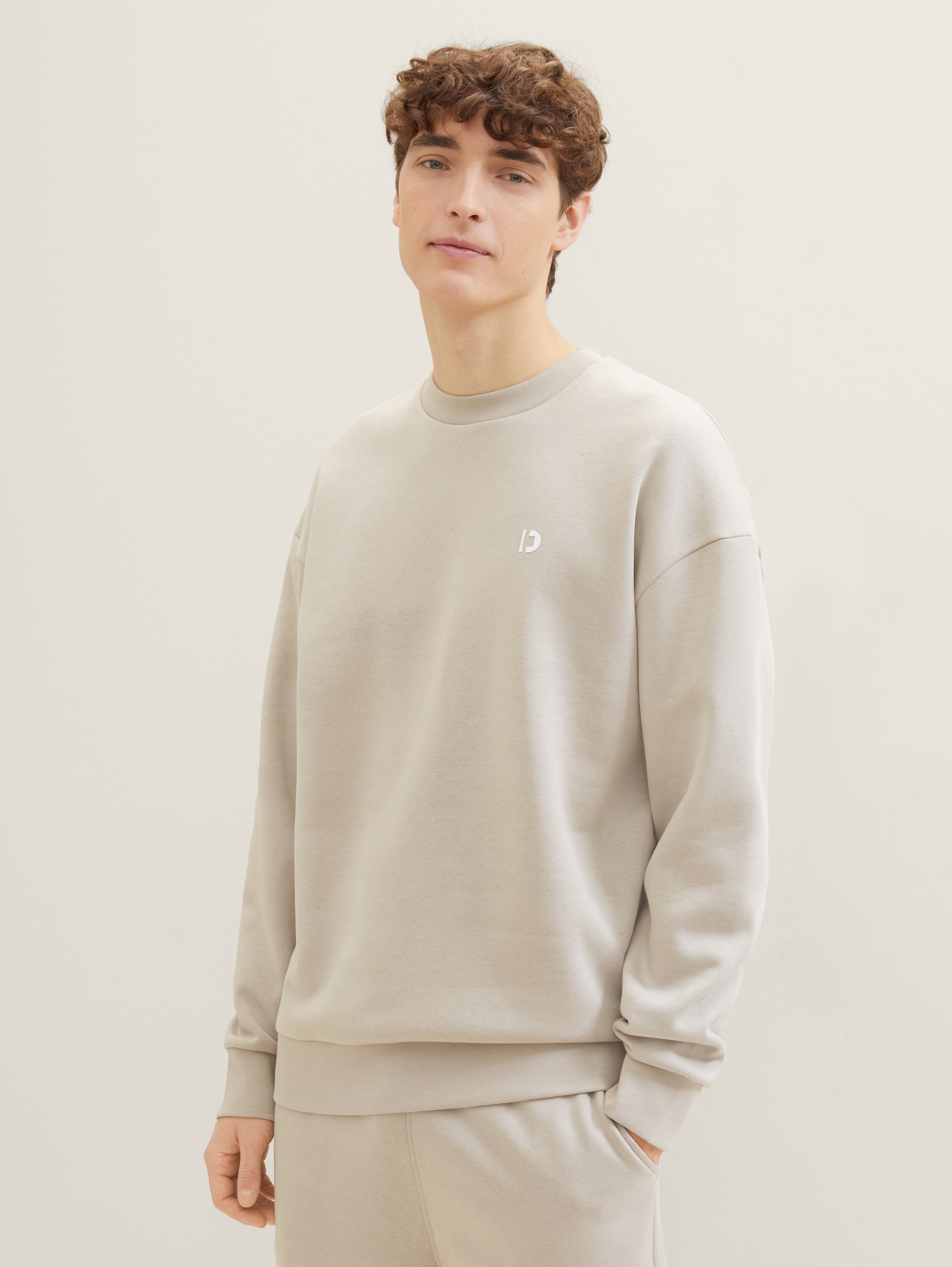 Relaxed Sweatshirt - light dove grey
