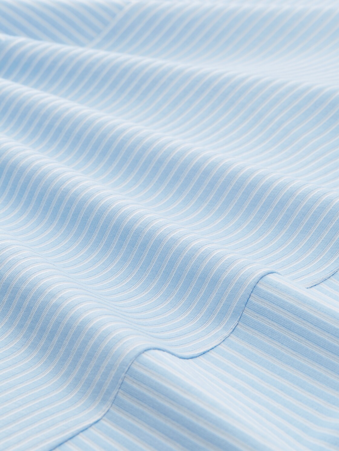 Plus Size - Blusenshirt mit Streifenmuster - blue white thin stripe - Material-Ansicht