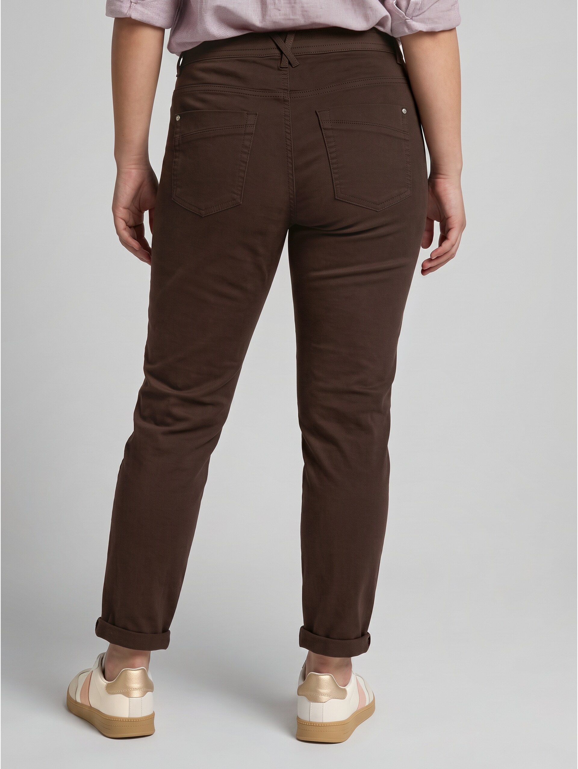 Plus Size - Pantalon slim court - java dark brown - Découpe Vue arrière du modèle