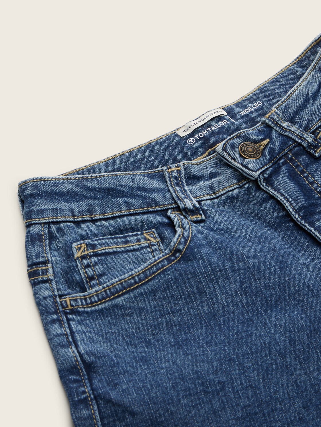 Wide Leg Jeans mit Stretch - Blue Denim - Detail-Model-Ansicht