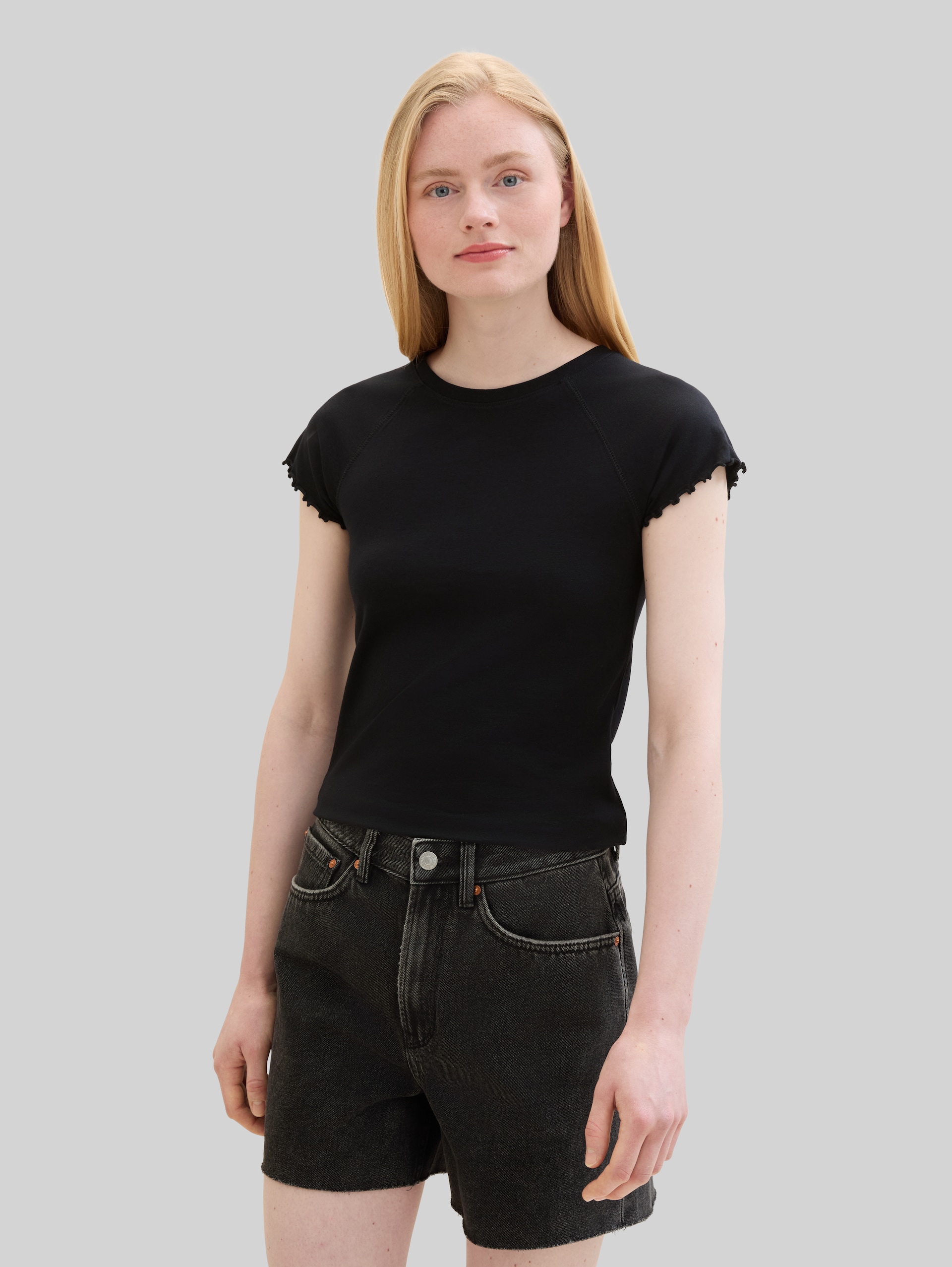 Slim Fit T-Shirt - deep black