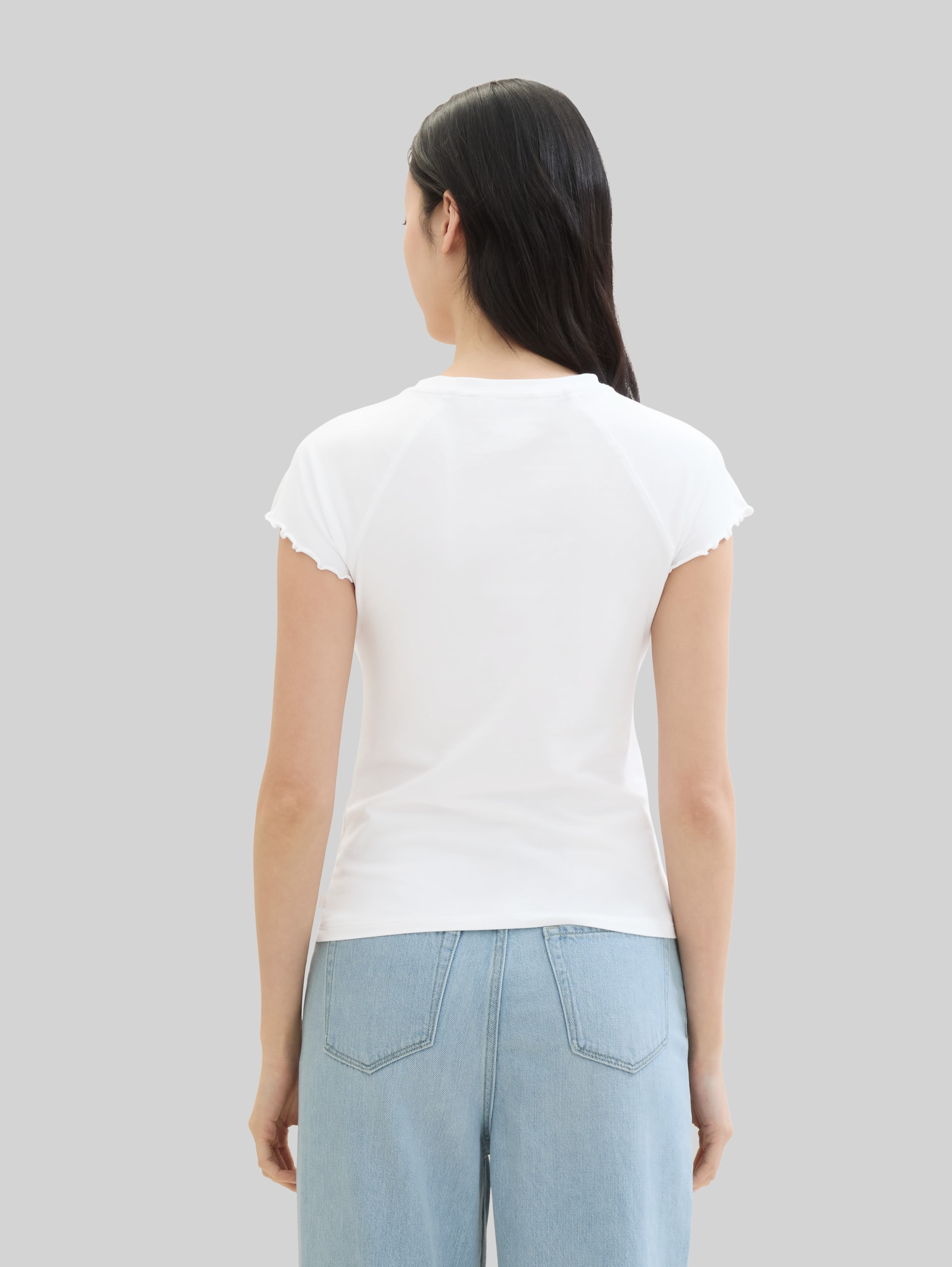 Slim Fit T-Shirt - White - Auschnitt Model-Rückansicht