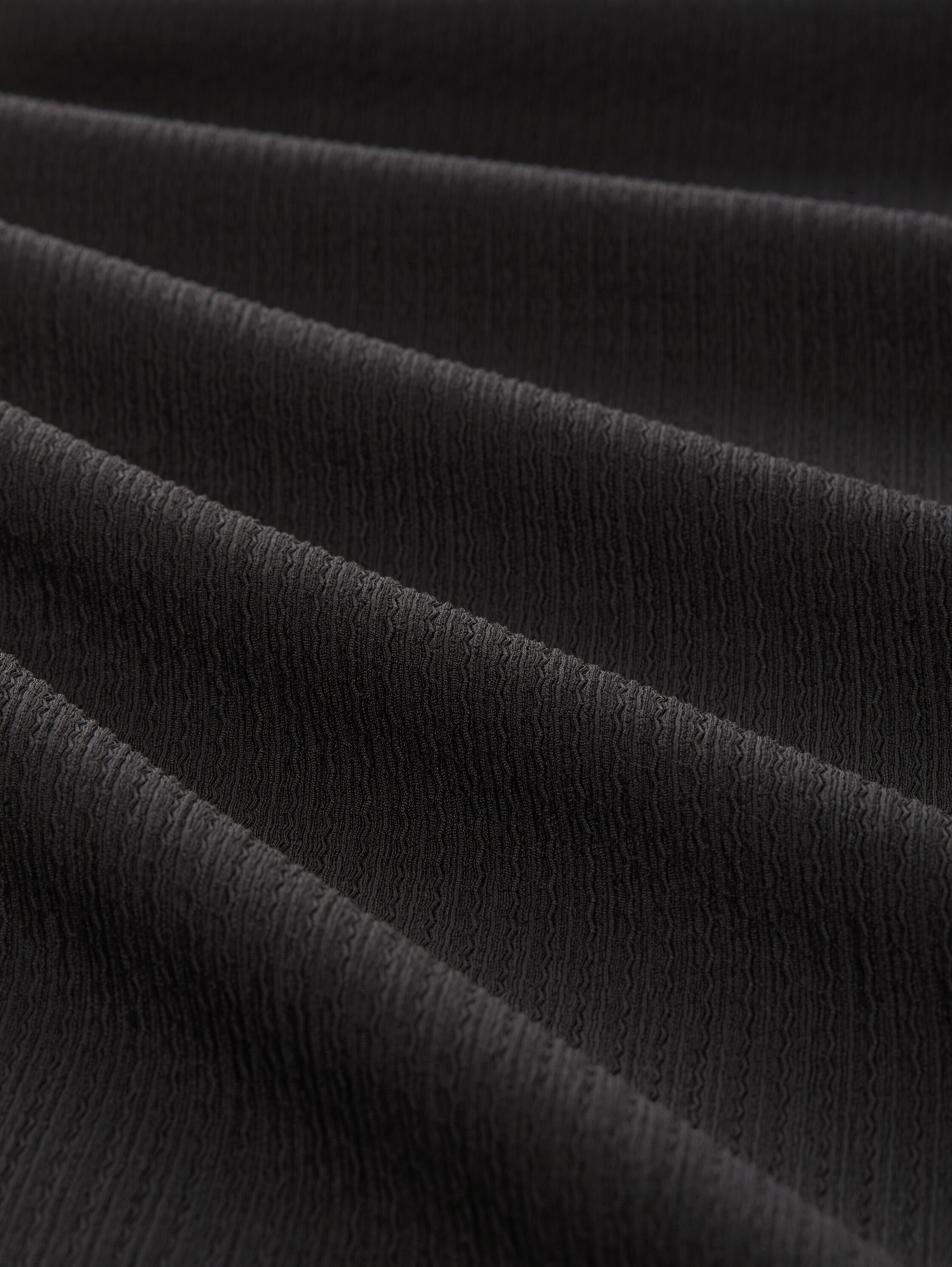 Losvallende top met volantmouwen - deep_black_1 - 