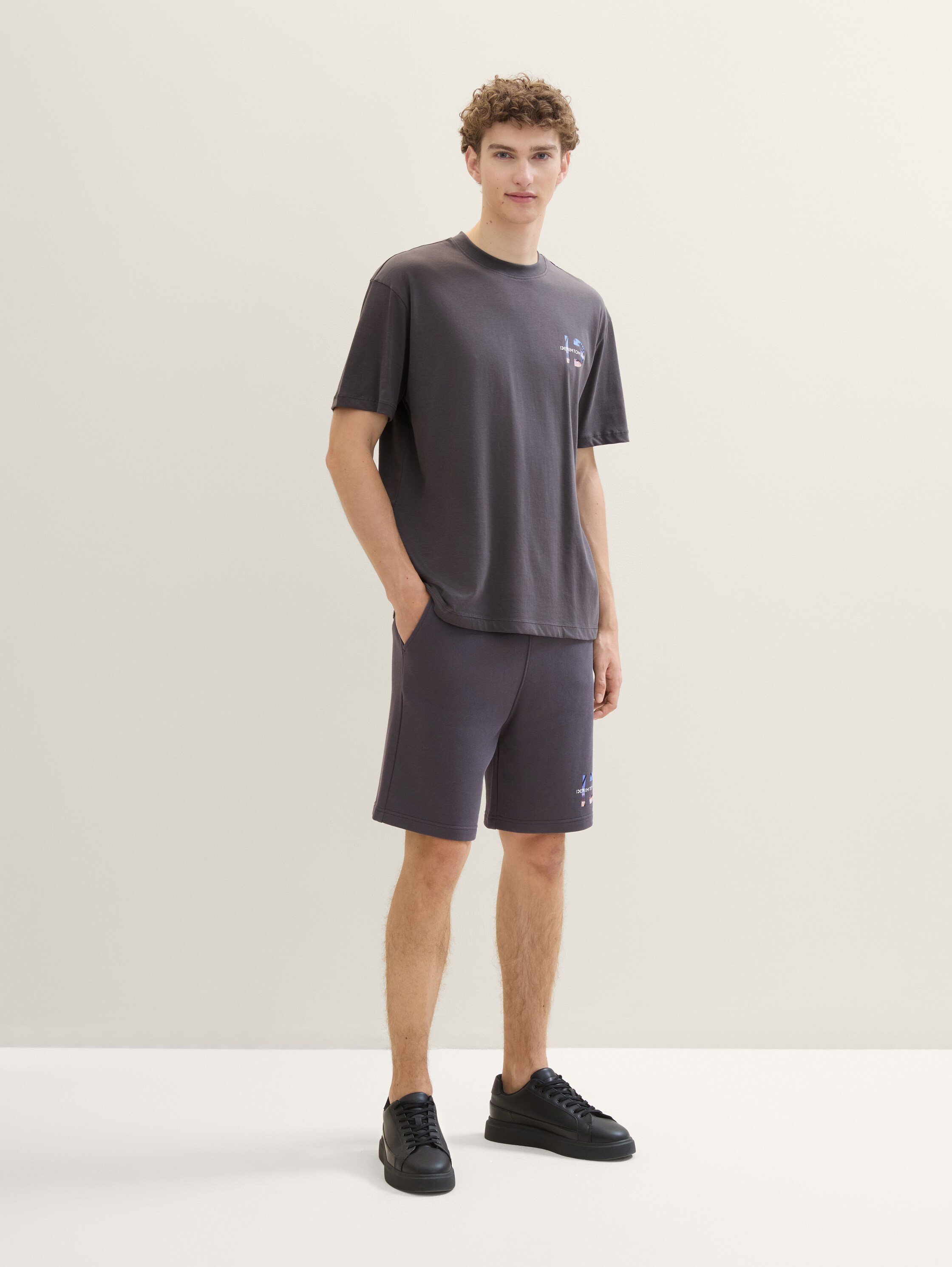 Relaxed Sweat Shorts - 0