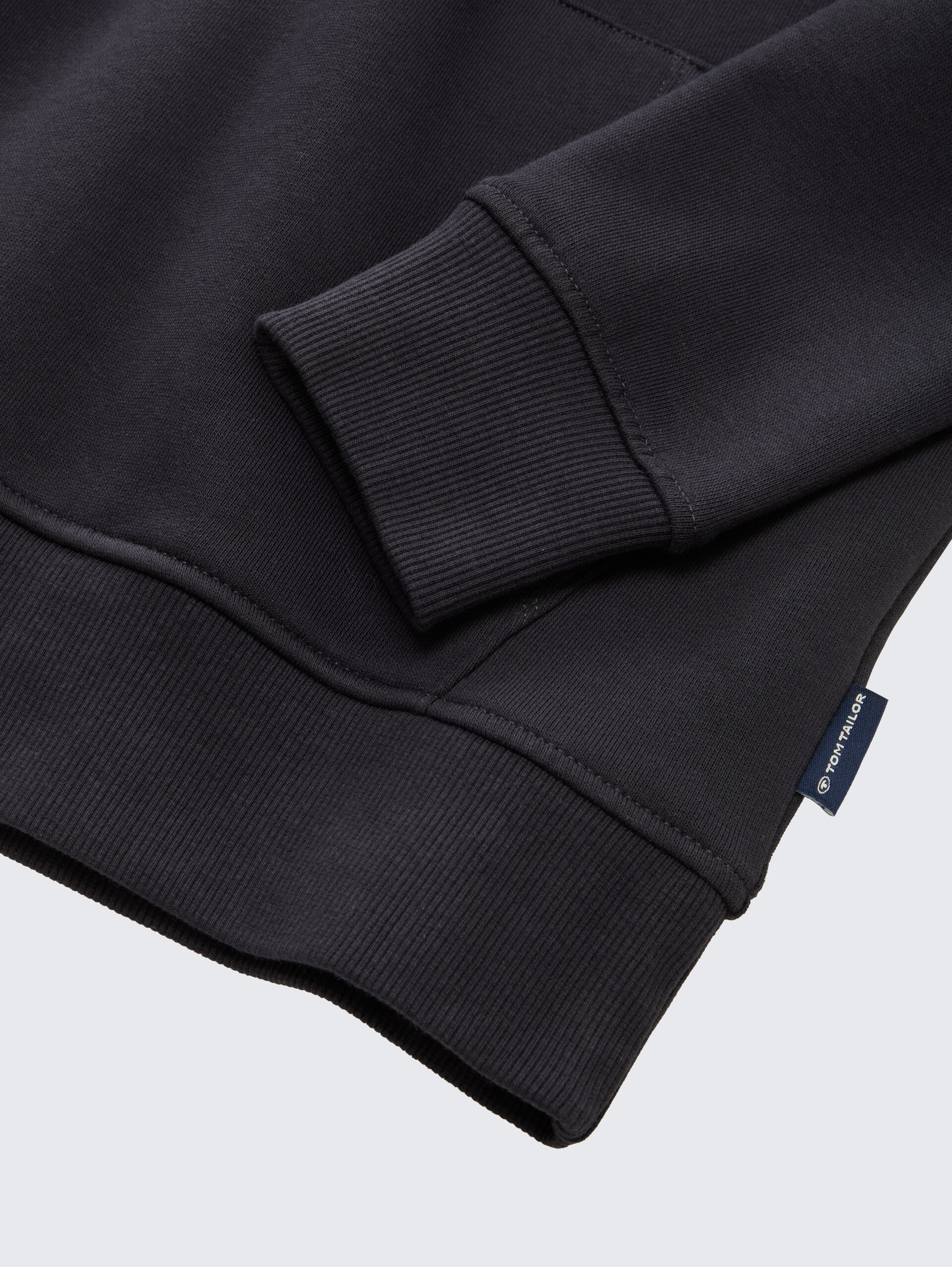 Hoodie Sweatshirt mit Logo-Print - coal grey - Detail-Model-Ansicht