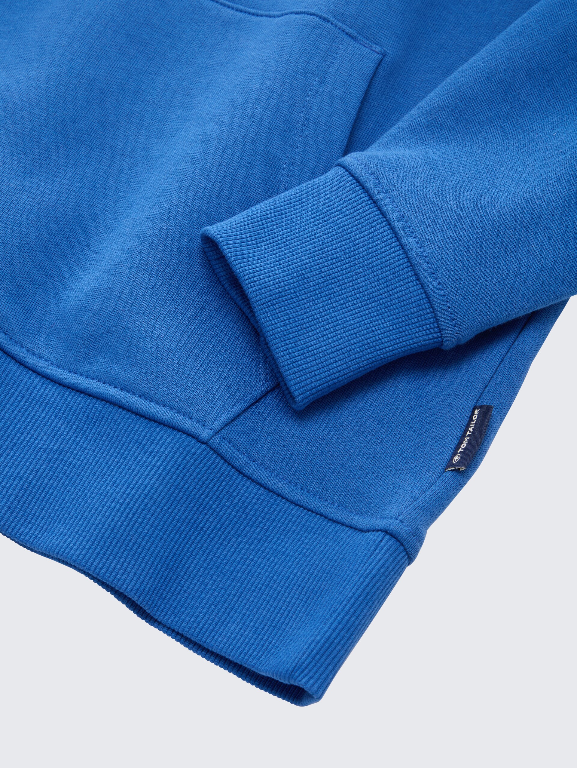Hoodie Sweatshirt mit Logo-Print - soft sapphire blue - Detail-Model-Ansicht